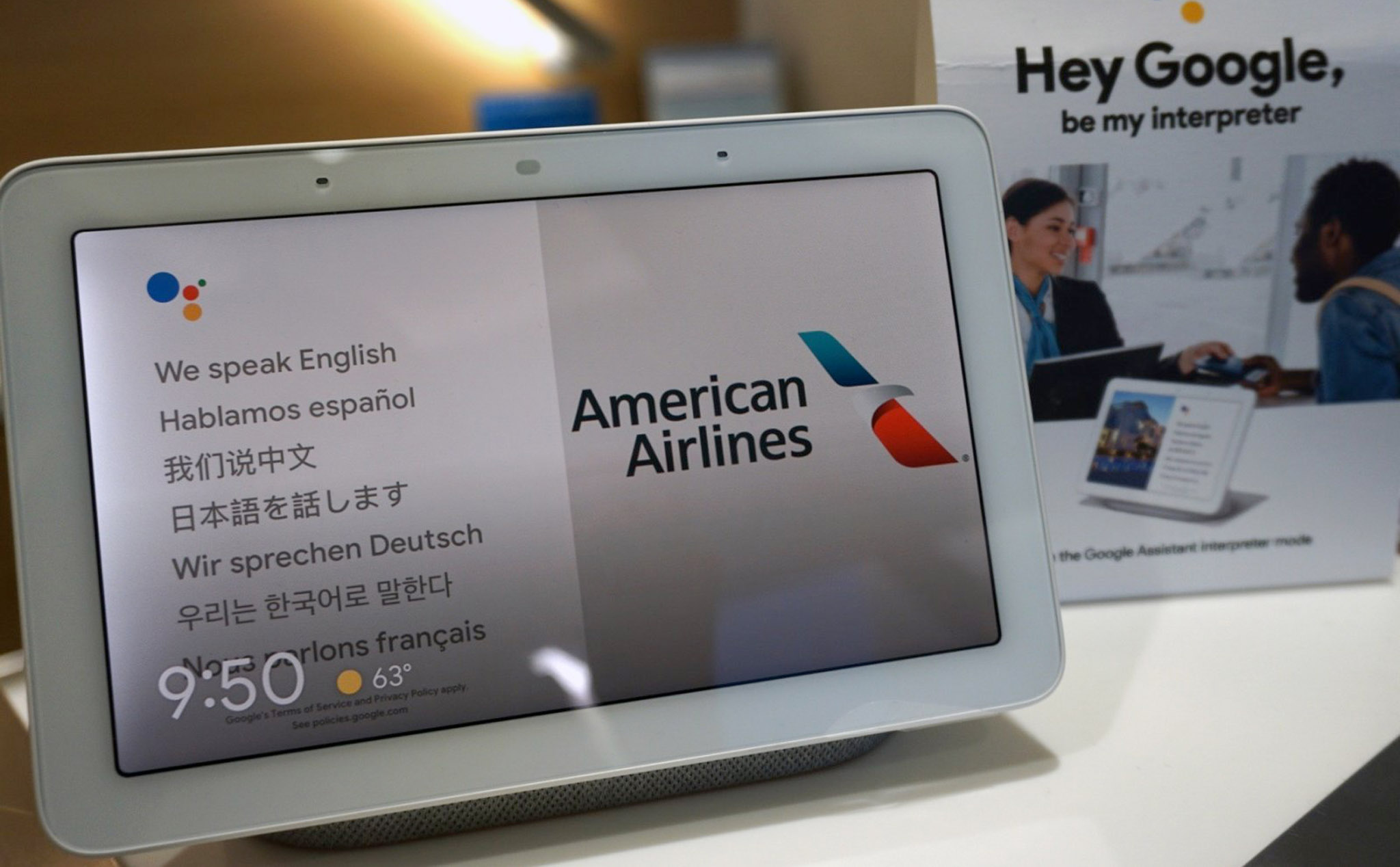 American Airlines dùng Google Assistant dịch thông tin cho hành khách, dịch được cả tiếng Việt
