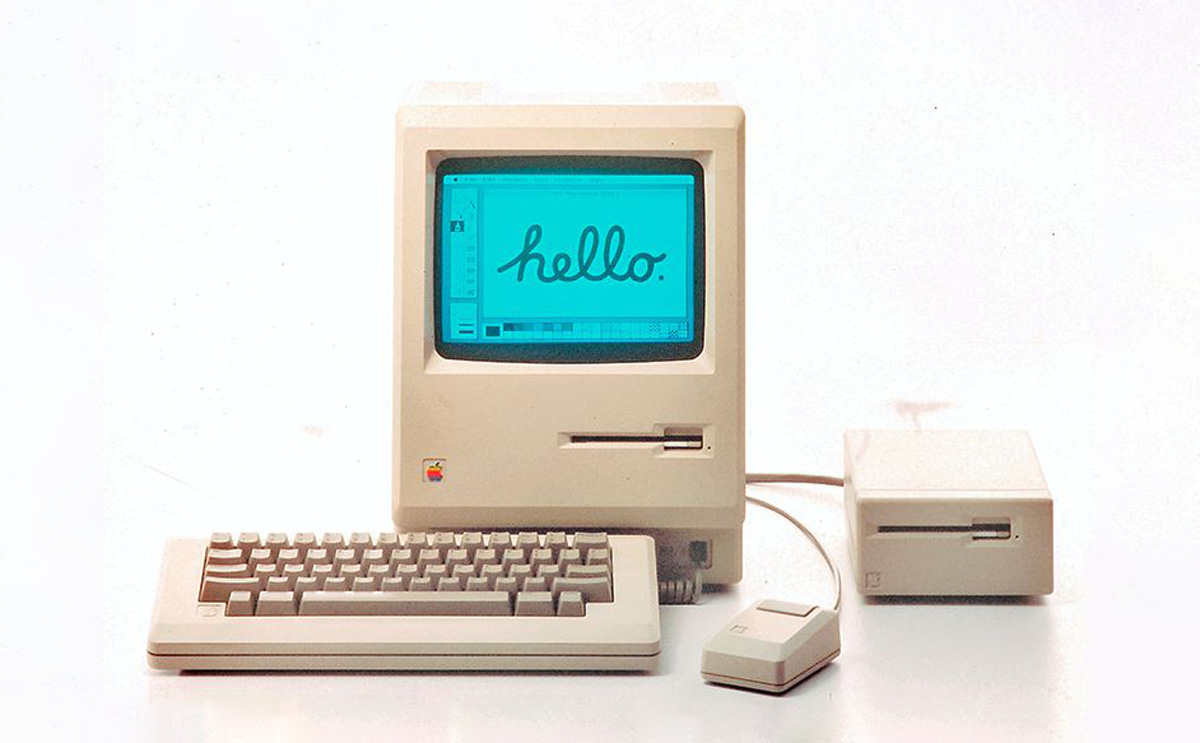 Ngày này 36 năm trước, Steve Jobs giới thiệu chiếc máy Macintosh đầu tiên