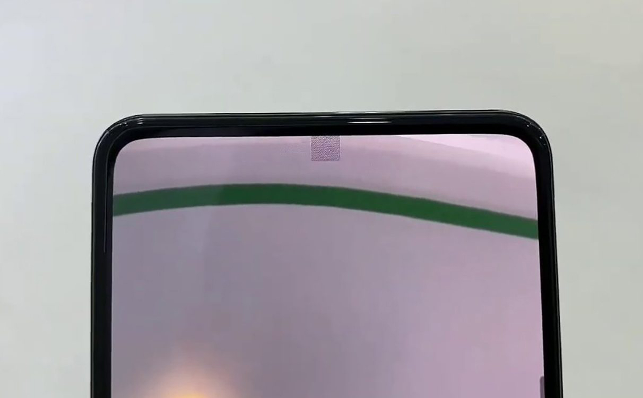 Phó chủ tịch Xiaomi nói công nghệ camera dưới màn hình vẫn chưa sẵn sàng