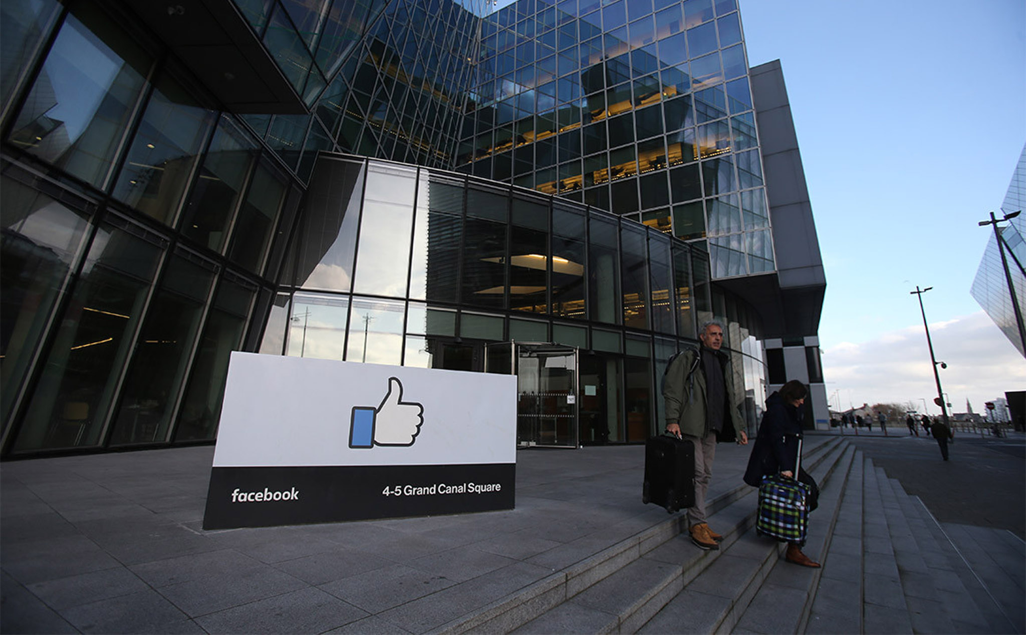 Tổng vụ Thuế Mỹ kiện Facebook, đòi 9 tỷ USD tiền trốn thuế