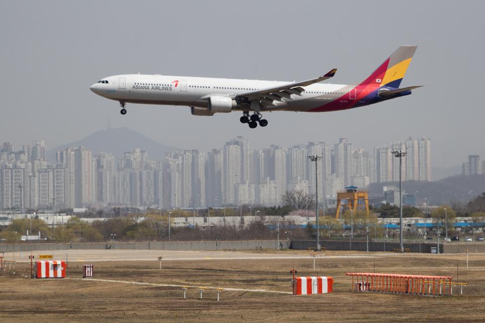 Vừa cất cánh 20', máy bay từ Seoul về Nội Bài nhận được tin không cho phép đáp, phải quay về