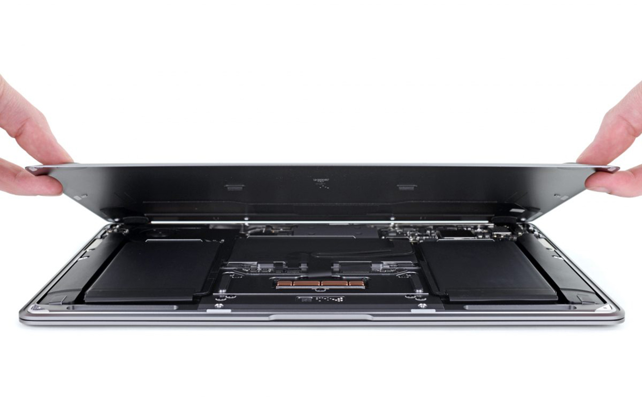 iFixit: Bàn phím cắt kéo trên MacBook Air 2020 dày hơn 0,5mm, pin dễ thay thế