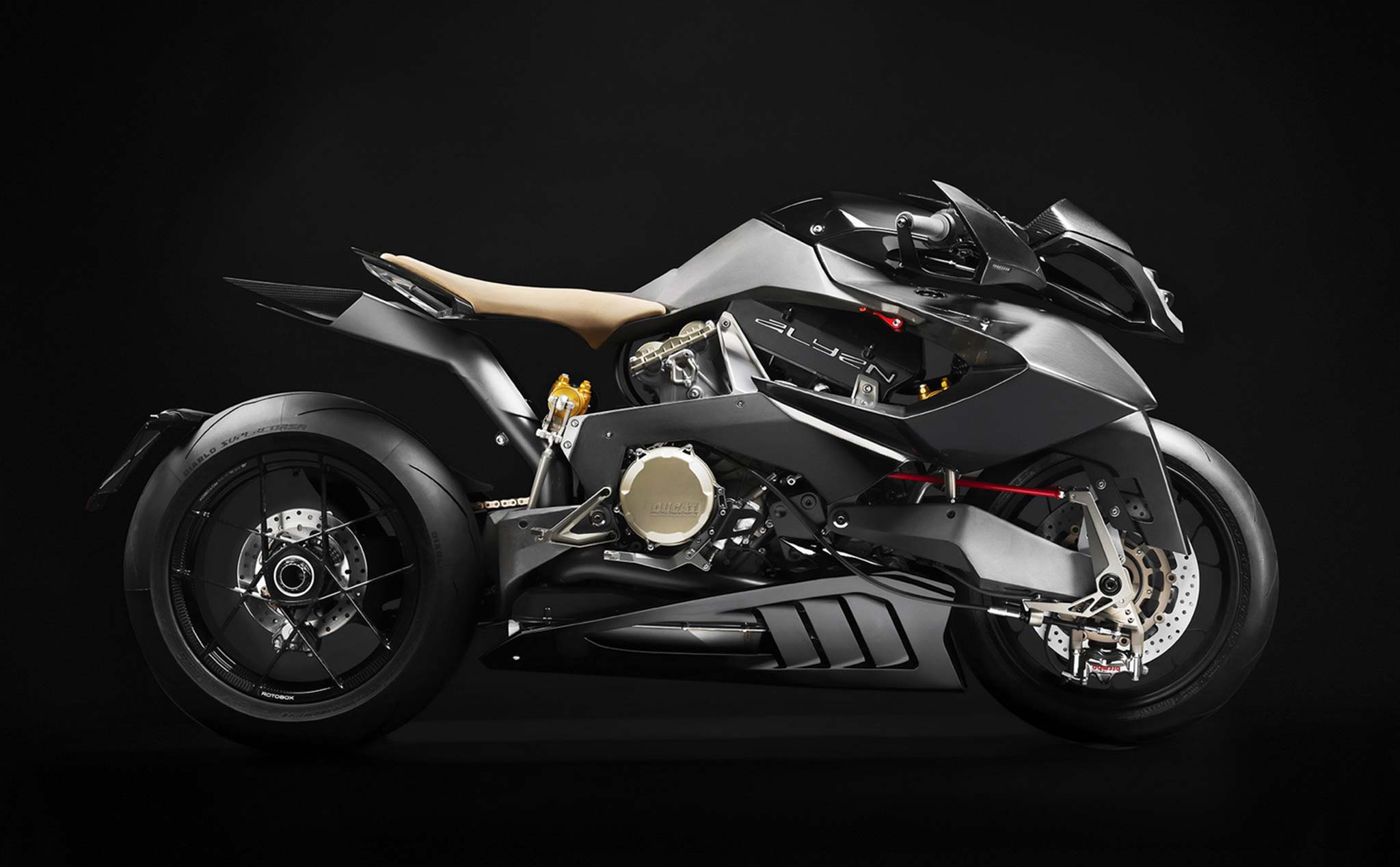Vyrus giới thiệu chiếc sportbike Alyen 988 - sử dụng động cơ Ducati, như người ngoài hành tinh