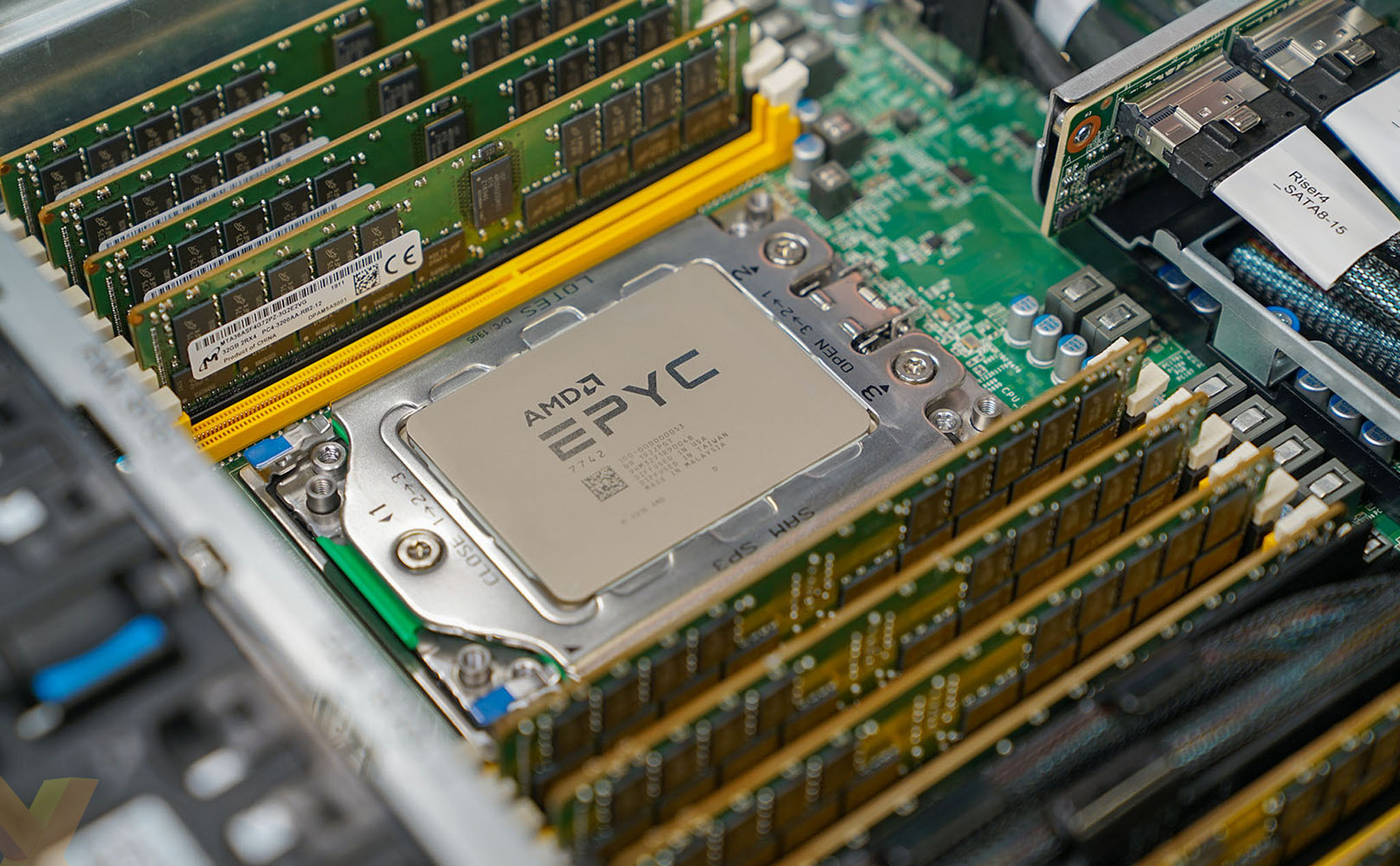 Nvidia trang bị CPU AMD Epyc cho siêu máy tính AI, nghỉ chơi với Intel Xeon