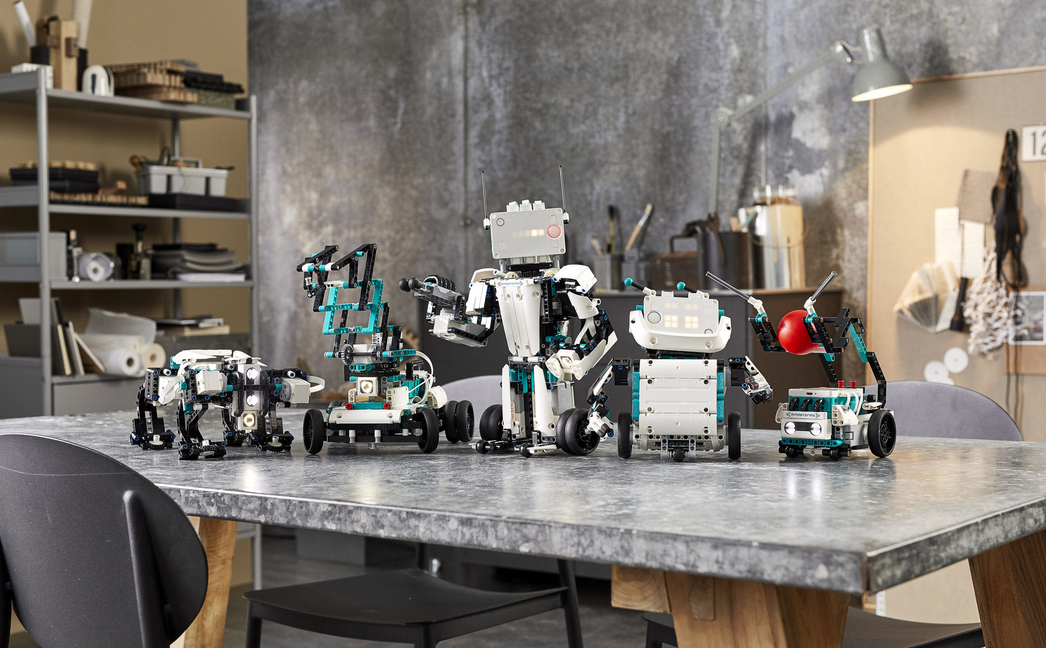 Mindstorms Robot Inventor: Bộ lắp ráp tự động hóa của Lego ra mắt bản mới, điều khiển qua Bluetooth
