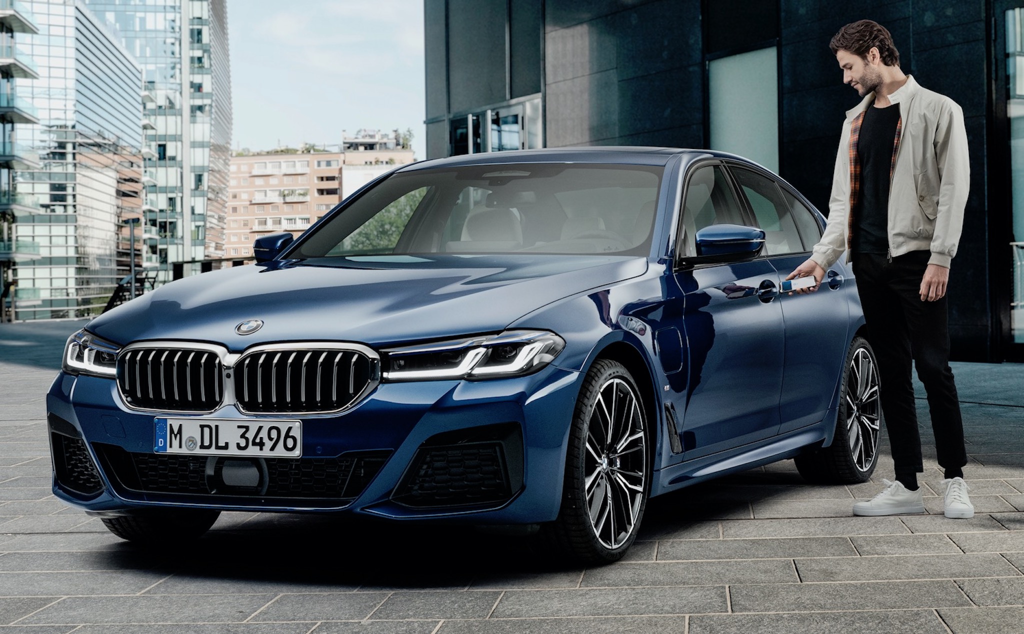 [Video] BMW chính thức trang bị "chìa khóa số" cho người dùng xe, bắt đầu từ chiếc 5-Series 2021