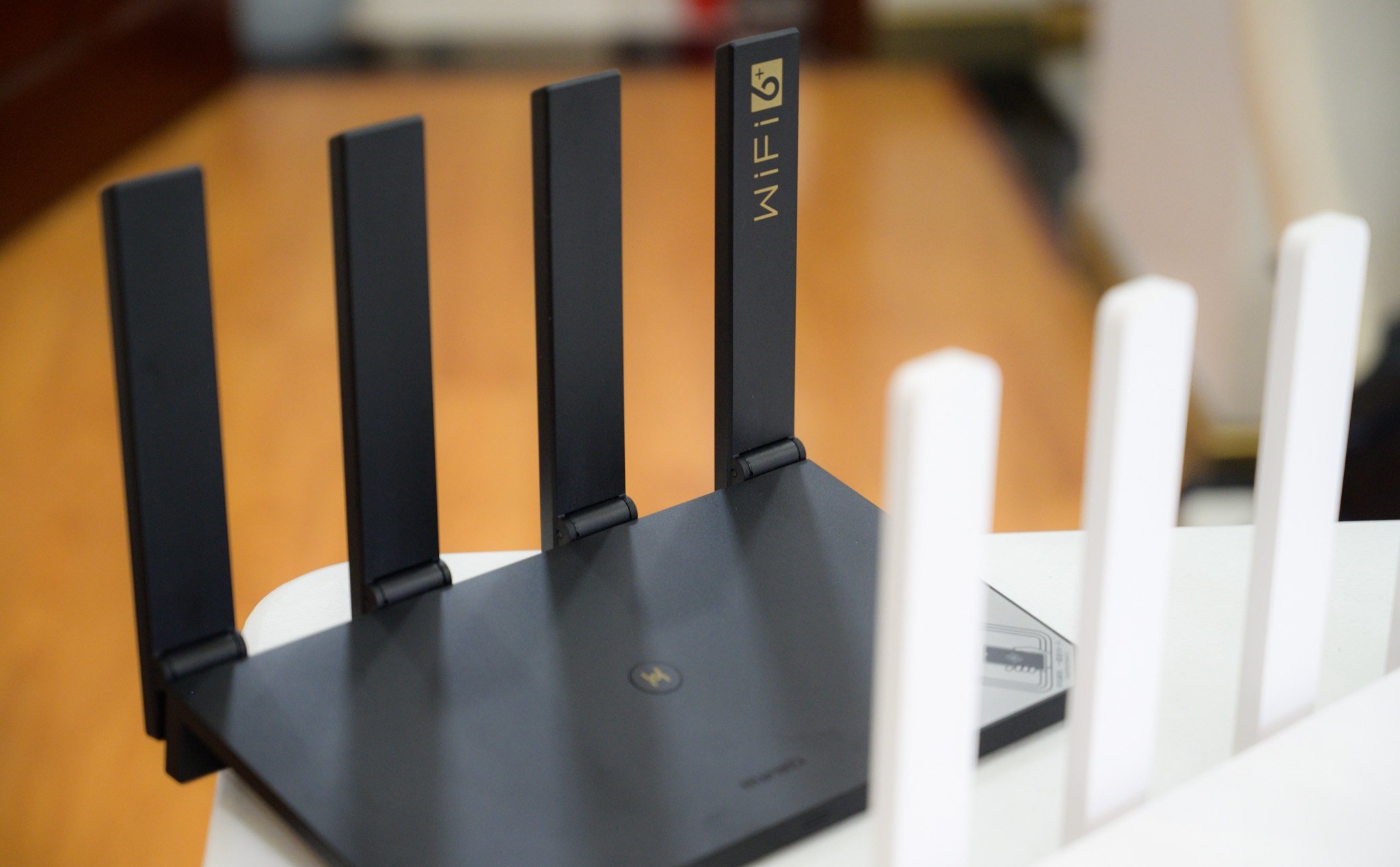 Thử mesh Wifi 6 với 3 node bằng router Huawei AX3 Pro, không còn góc khuất sóng Wifi