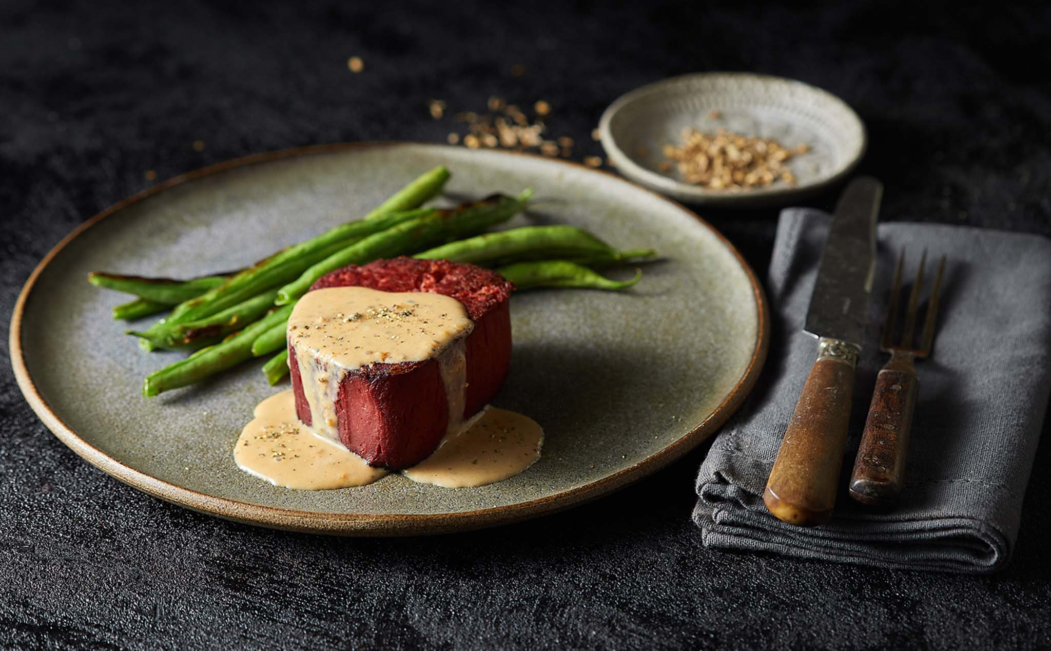 Alt-Steak - miếng bít tết chay giống như thịt thật được in 3D đầu tiên trên thế giới 5067728_Cover_redefinemeat