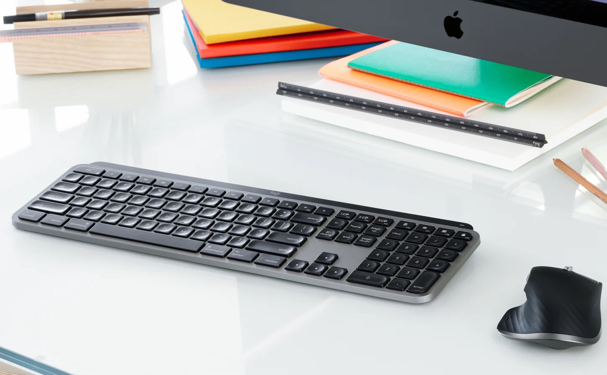 Logitech ra mắt bàn phím MX Keys dành cho Mac, giá 100 USD, pin có thể sử dụng lên đến 5 tháng