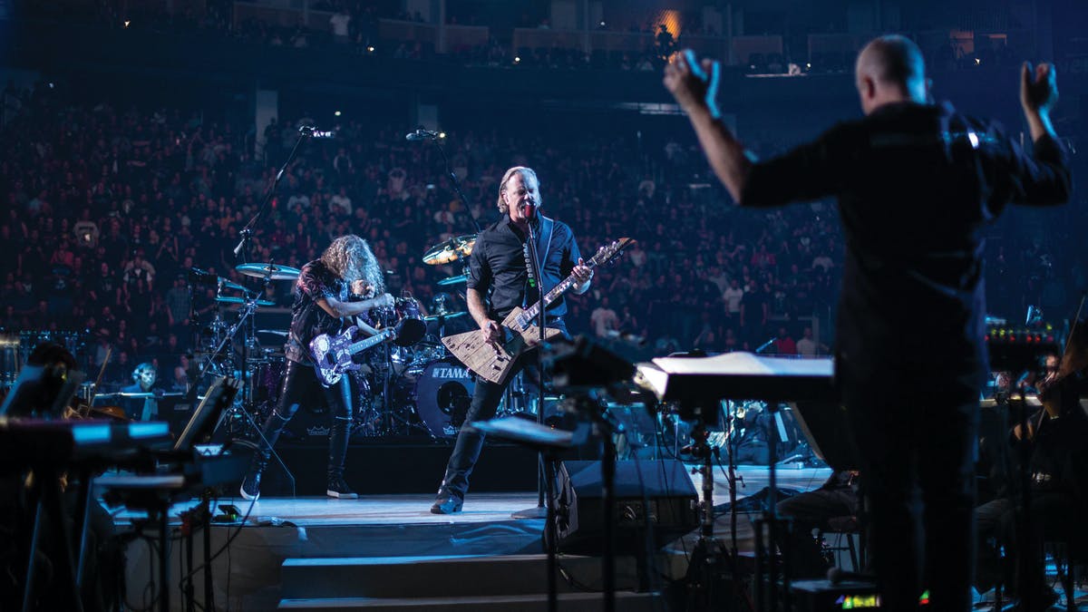 Robert Trujillo (Metallica) nói về những trải nghiệm cùng album S&M2 sắp ra mắt