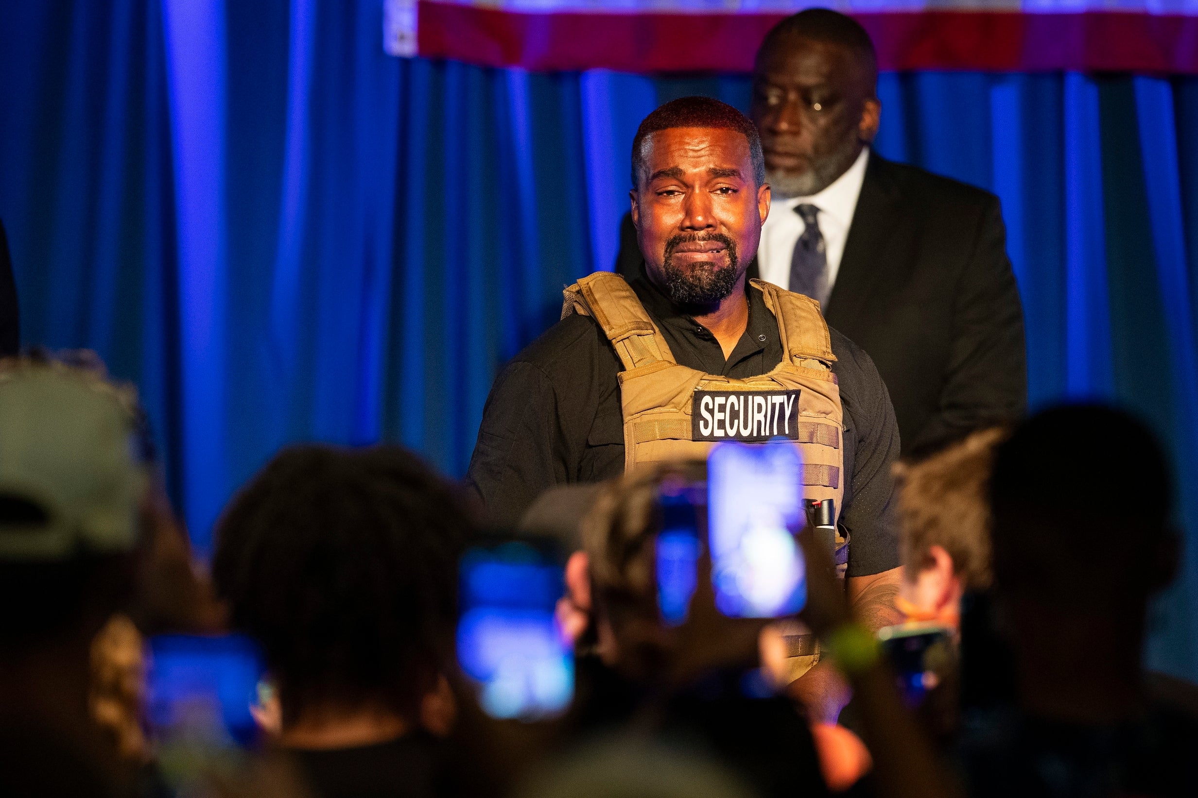 Ca sỹ nhạc rap Kanye West khởi động chiến dịch tranh cử tổng thống Mỹ bằng bài phát biểu “gây bão”