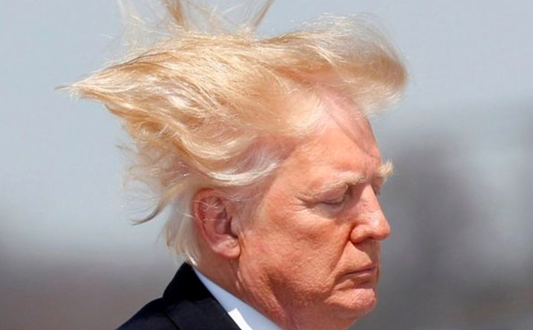 Mỹ dự định đổi luật vòi sen sau khi Donald Trump phàn nàn về mái tóc