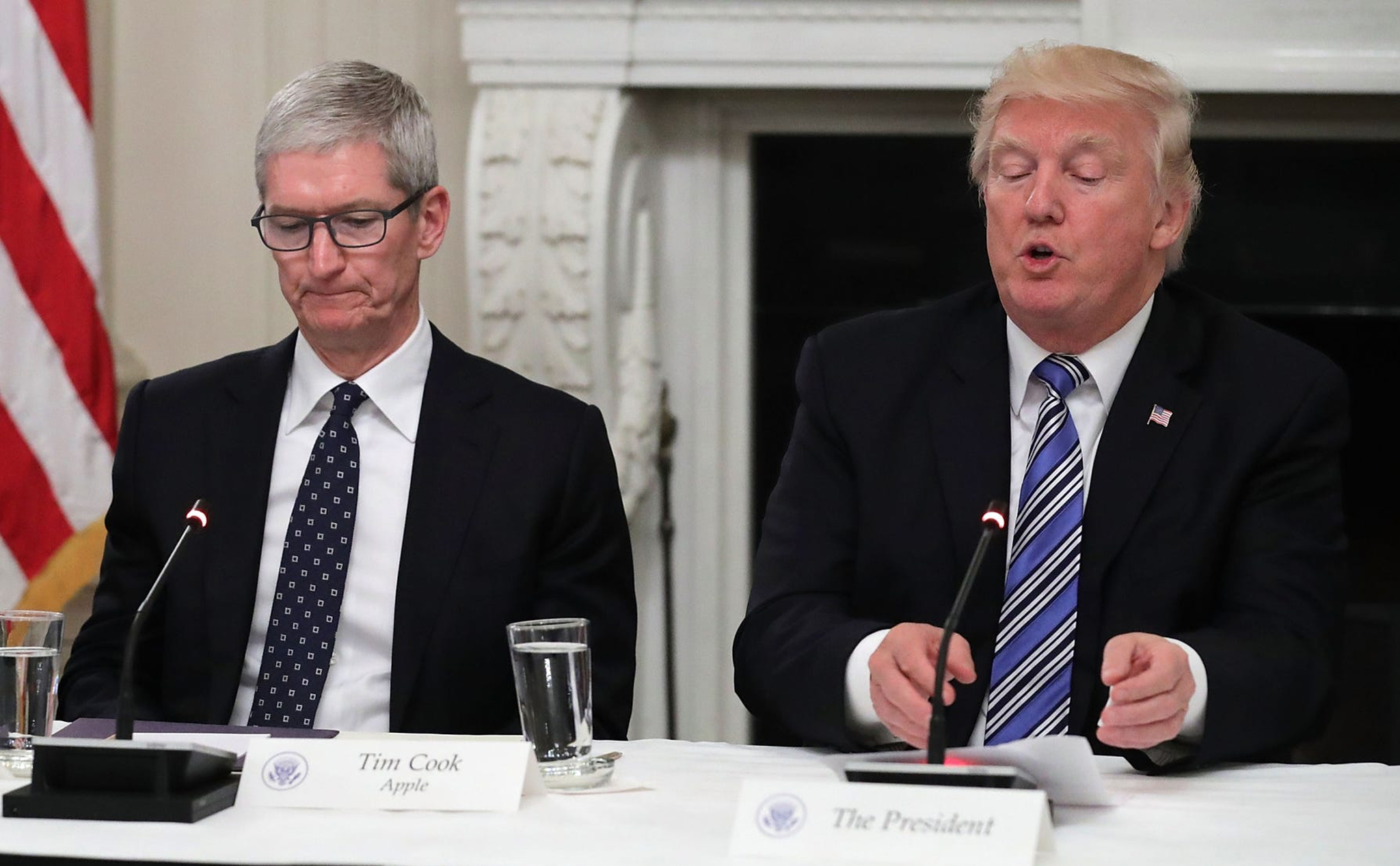 Trump không bận tâm chuyện doanh số iPhone sẽ suy giảm sau lệnh cấm WeChat