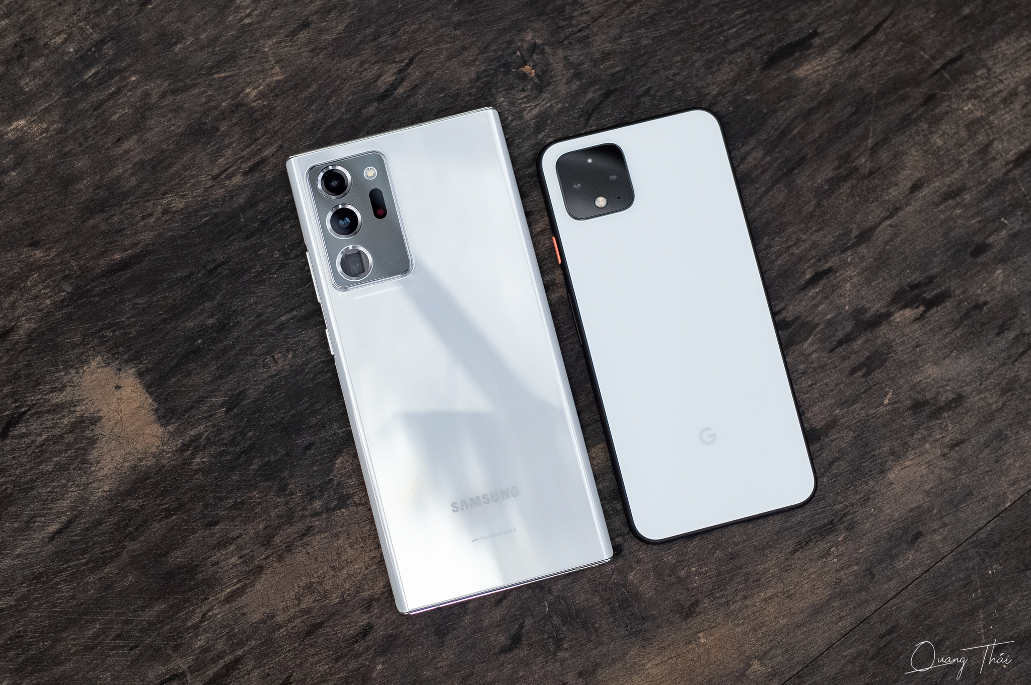 Samsung Galaxy Note 20 Ultra White vs Google Pixel 4 White