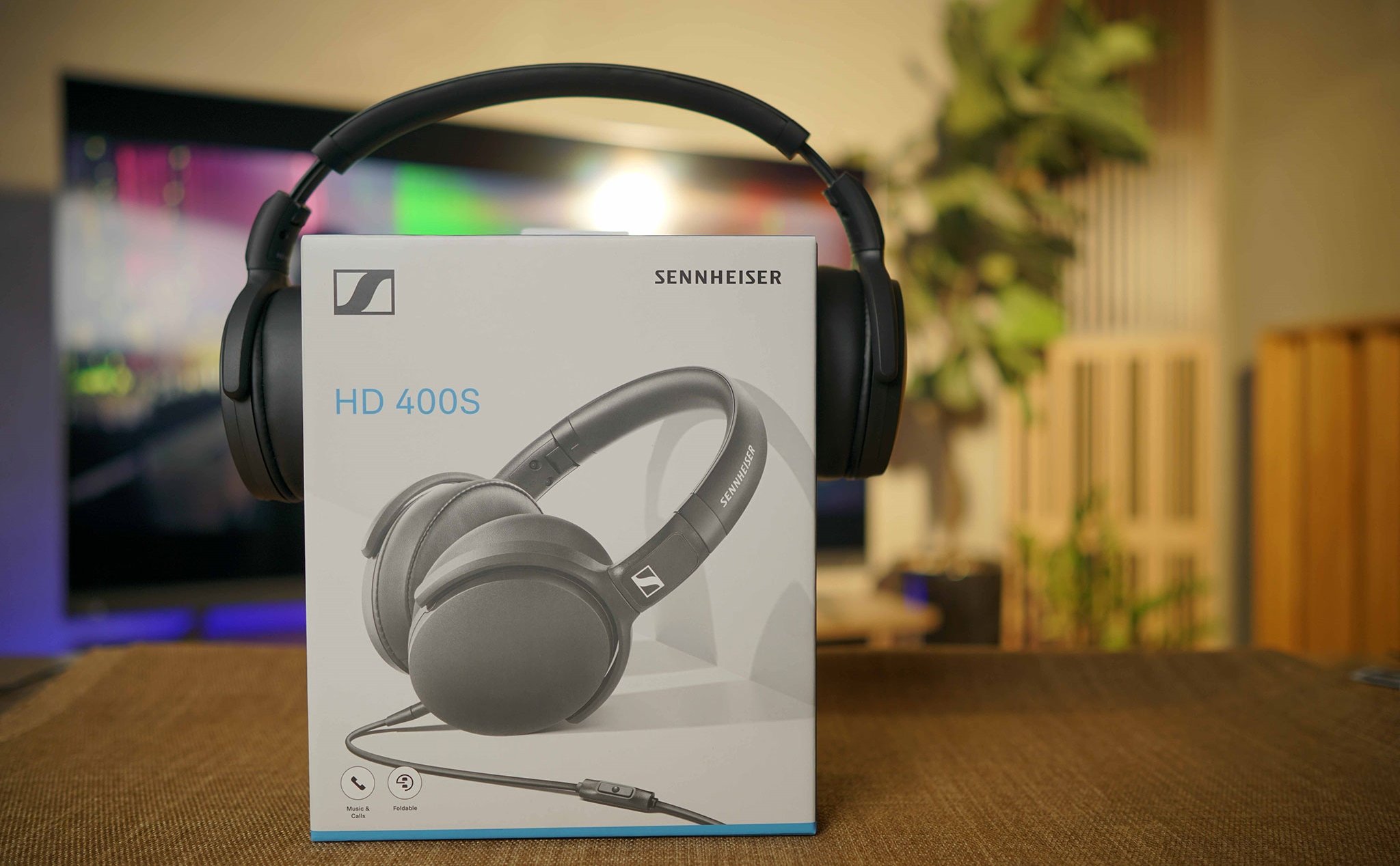 Review Sennheiser HD400S: Tai nghe chụp tai nhỏ nhắn, chất âm phù hợp đa thể loại, giá chưa đến 2tr