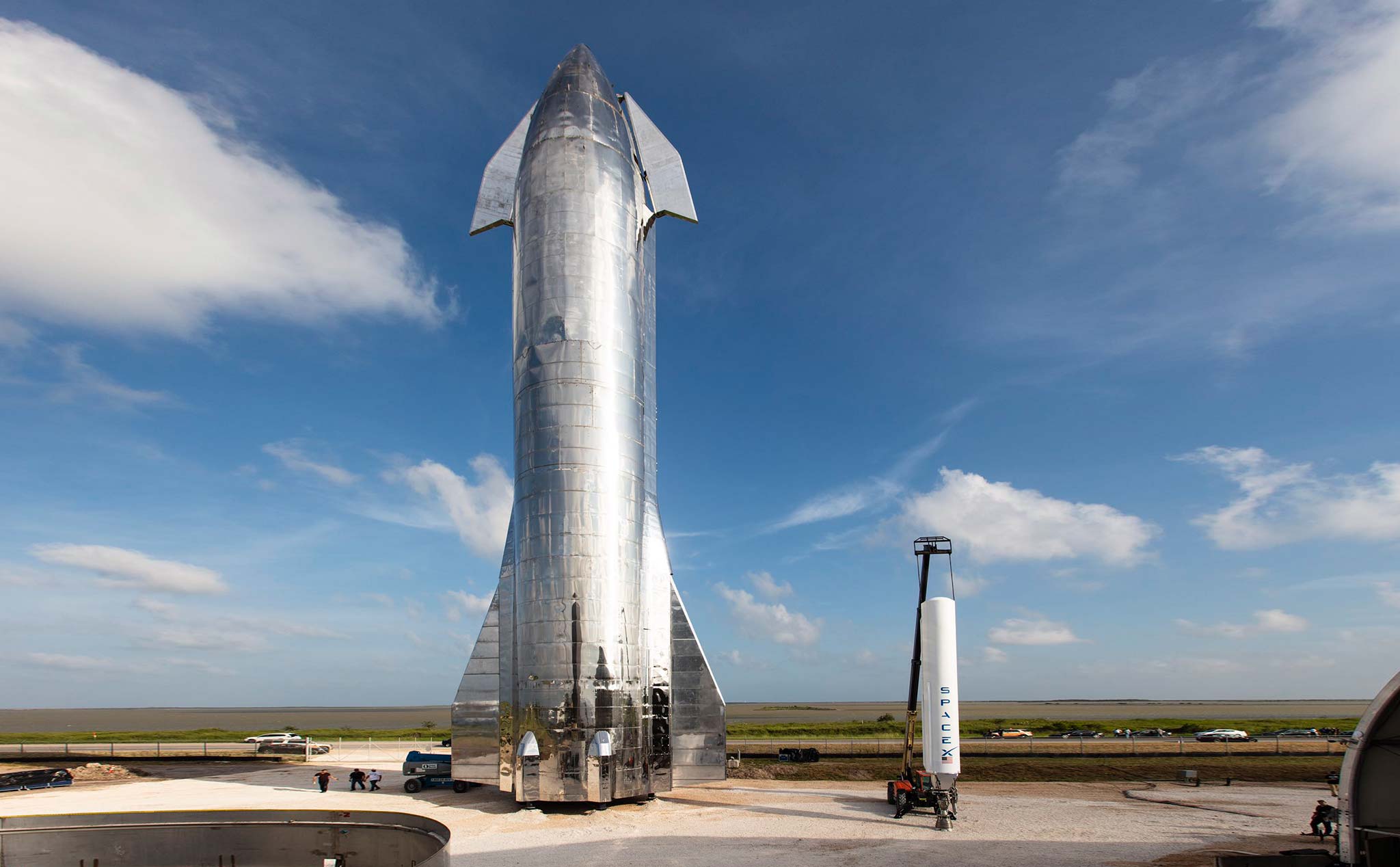 Tàu vũ trụ Starship của SpaceX chuẩn bị thực hiện chuyến bay thử nghiệm khứ hồi đầu tiên