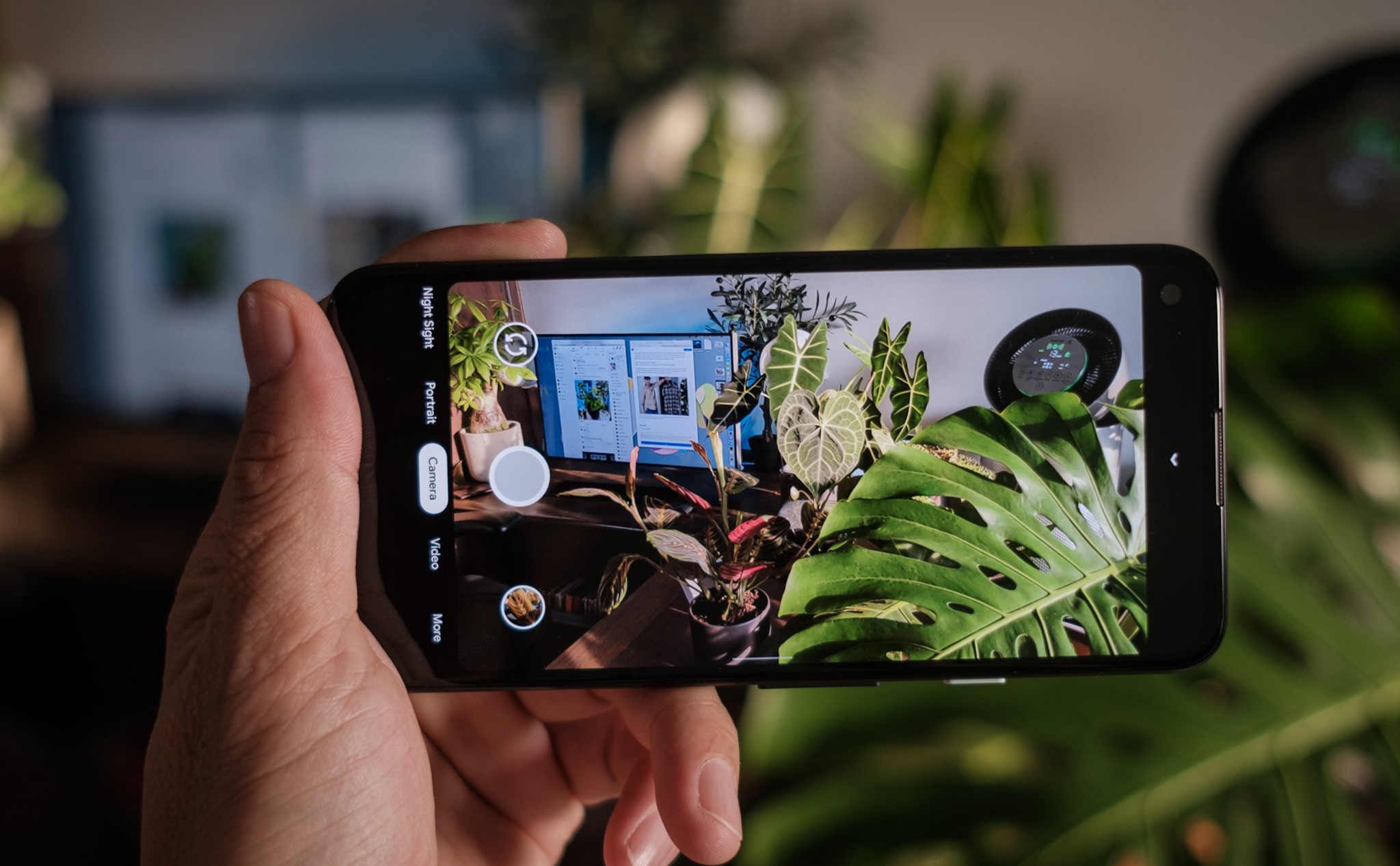Điện thoại Pixel khi chụp selfie sẽ mặc định tắt tính năng làm đẹp