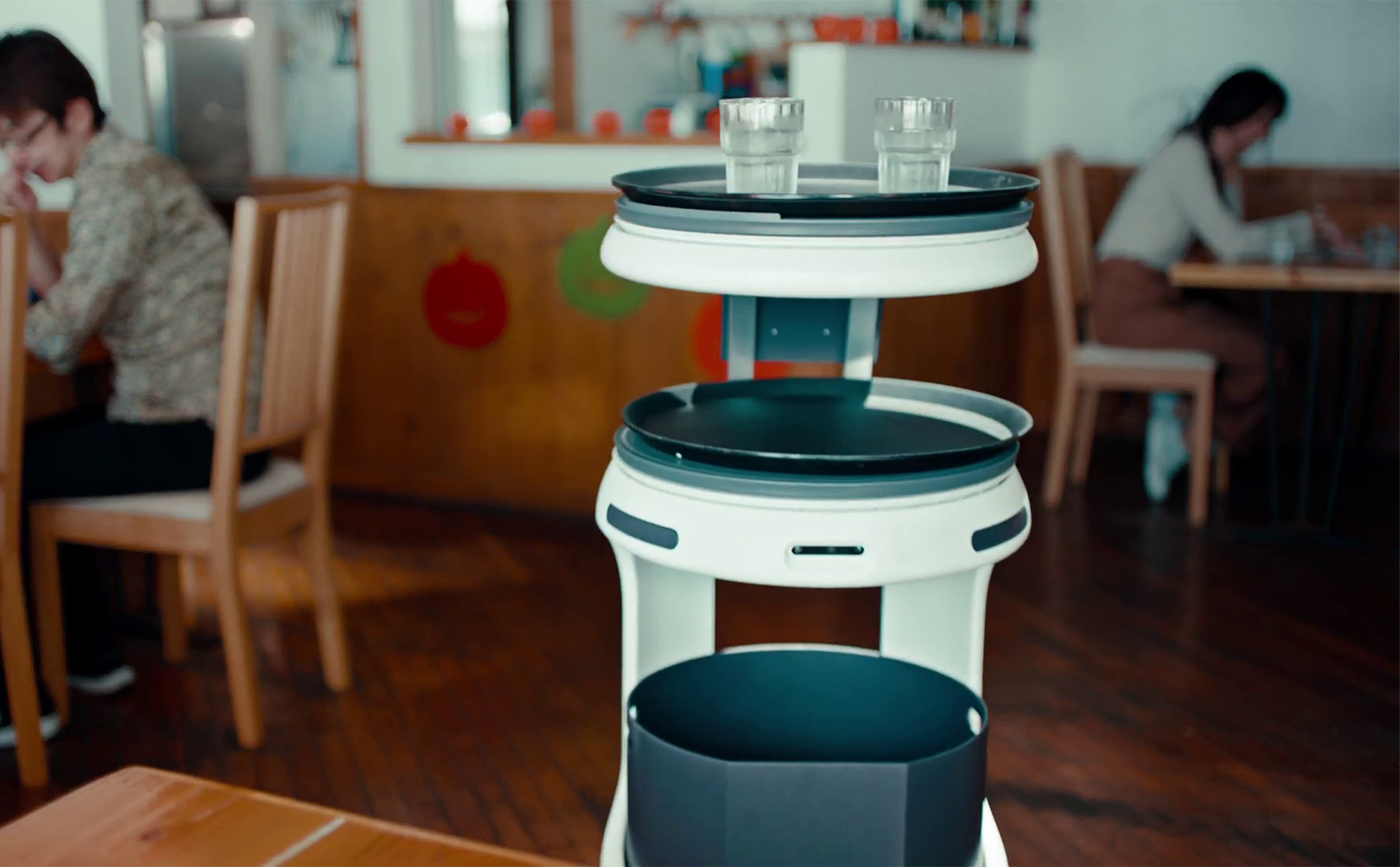 Robot tự phục vụ Servi của Softbank mới ra mắt, sẽ thay thế nhân viên nhà hàng trong tương lai