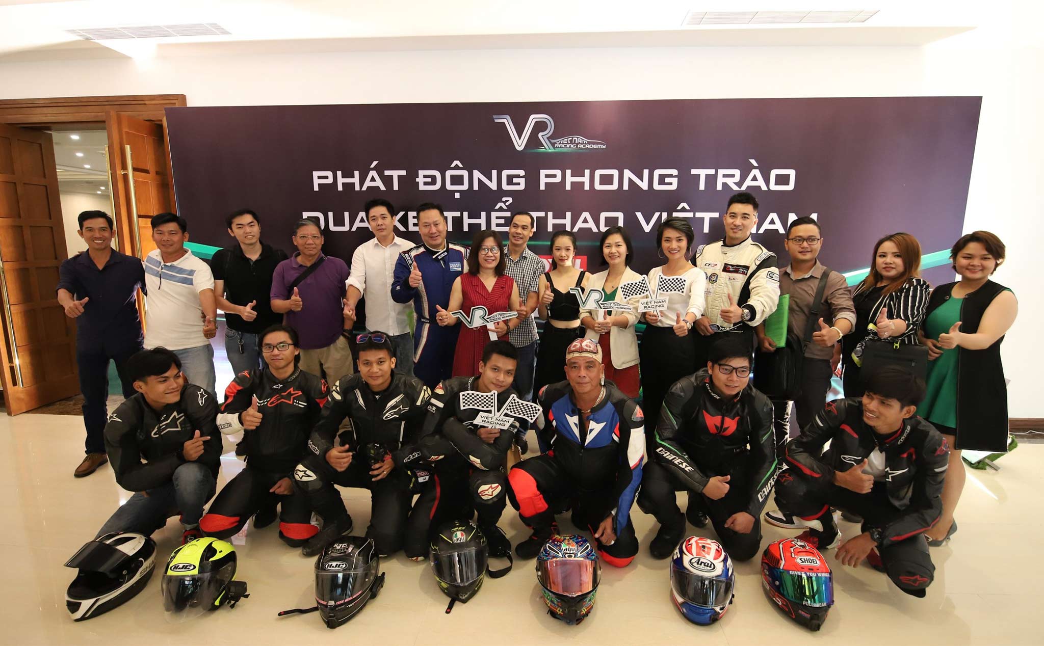 Việt Nam Racing Academy phát động phong trào đua xe chuyên nghiệp trong nước