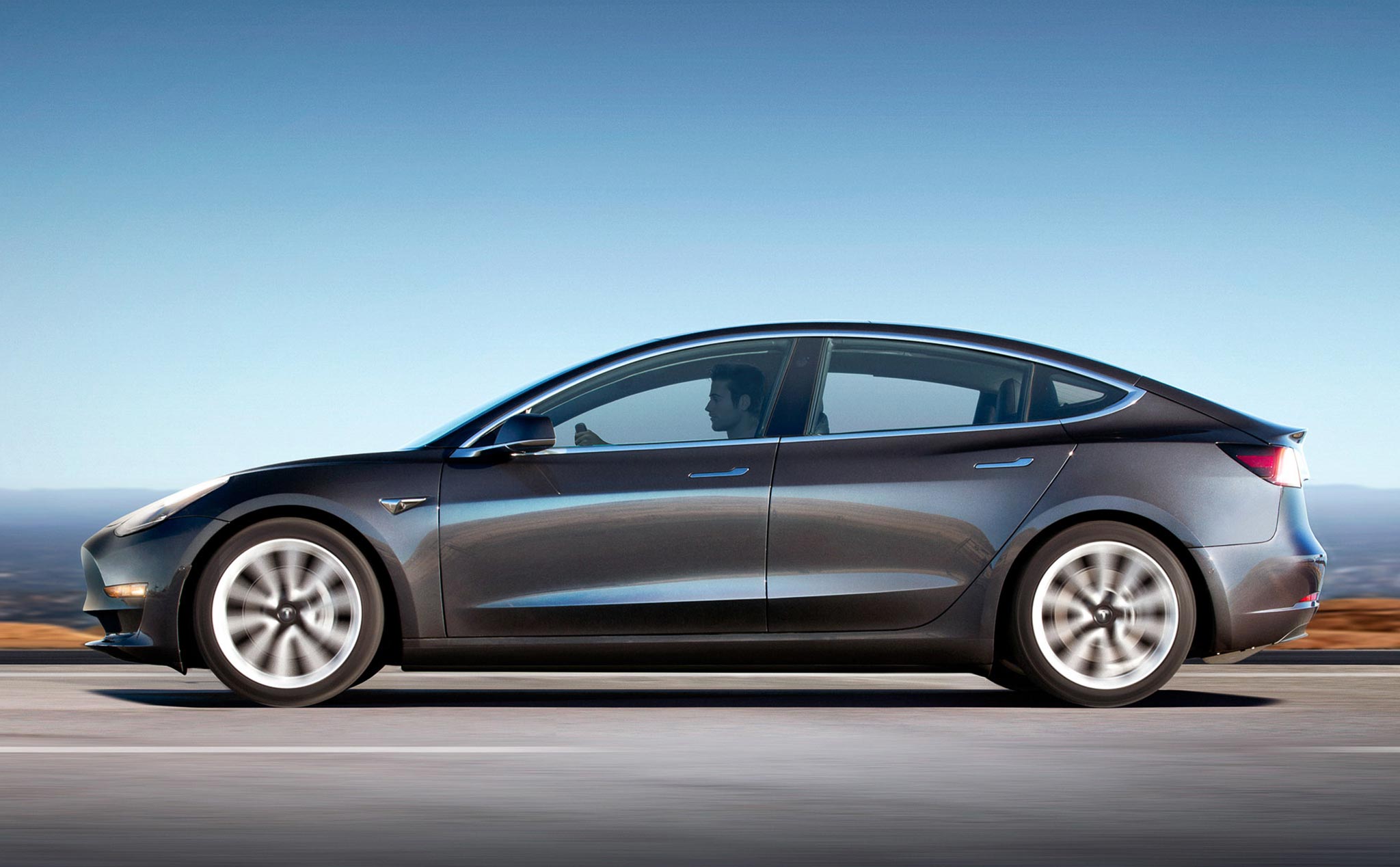 Xe Tesla đã có thể "tự lái hoàn toàn" sau bản cập nhật phần mềm, vẫn là beta và hạn chế người dùng