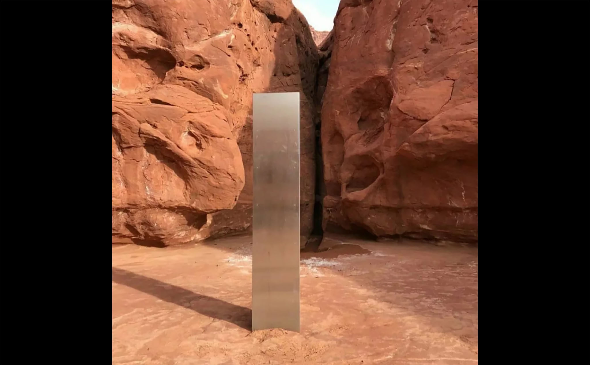 Phát hiện chiếc cột kim loại bí ẩn ở Utah, phải chăng là sản phẩm của người ngoài hành tinh?