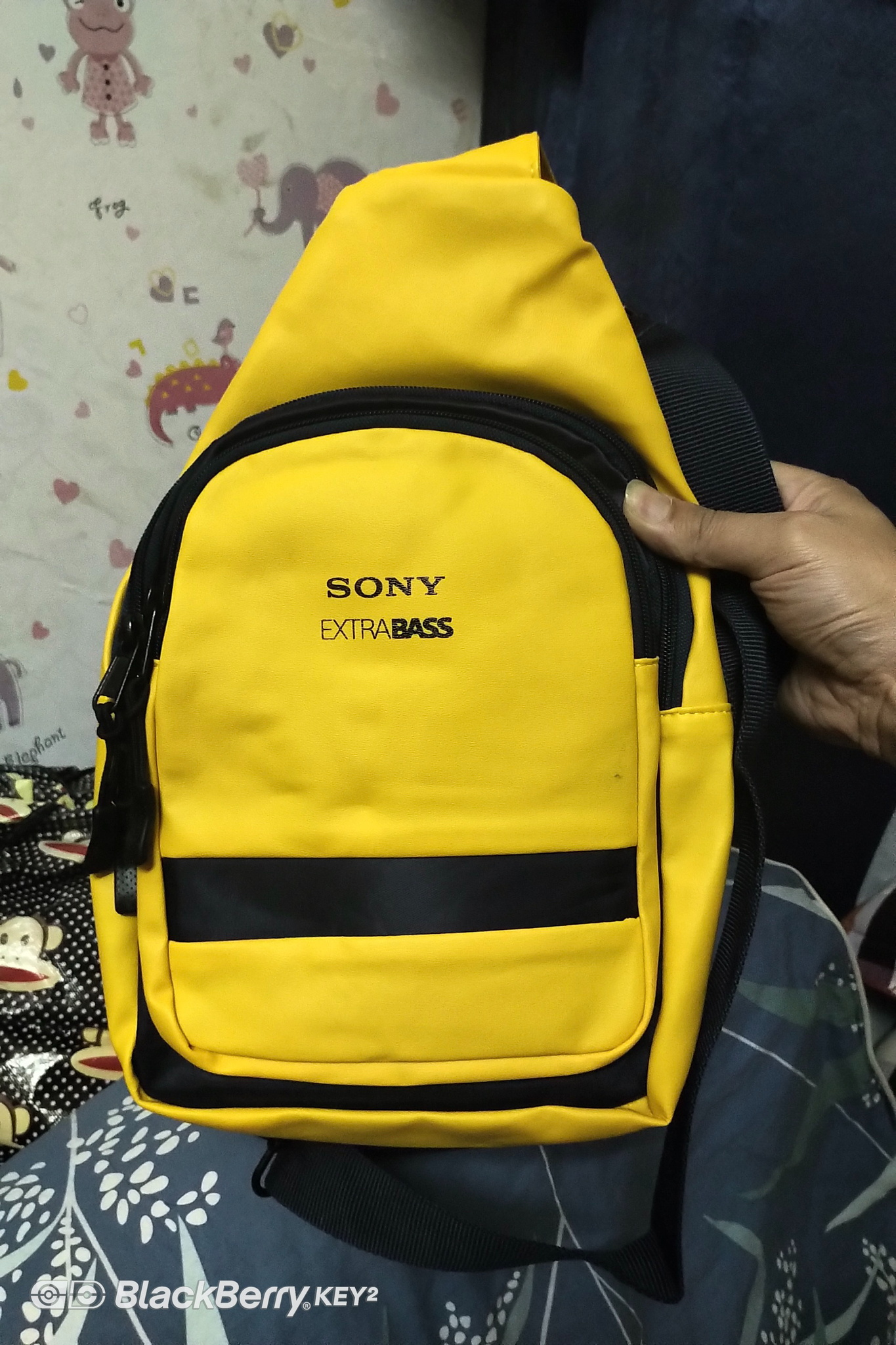 Túi đeo chéo Sony ExtraBass