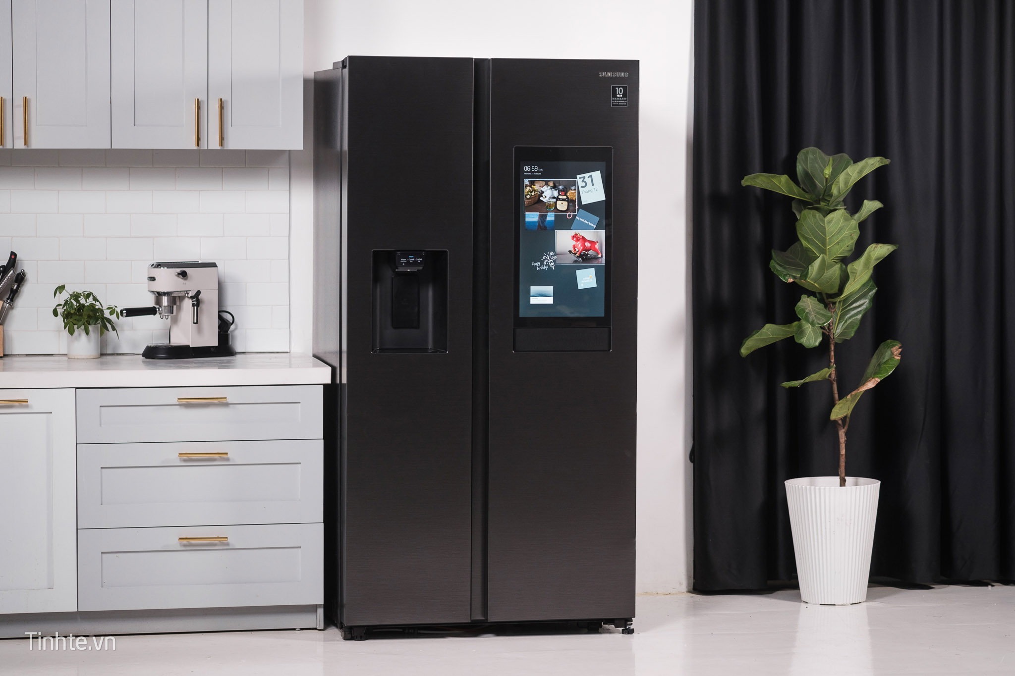 Trên tay tủ lạnh thông minh Samsung Family HUB