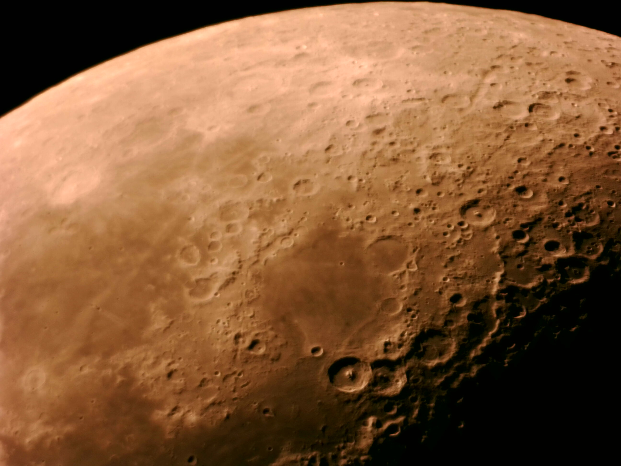 Một vài bức ảnh chi tiết bề mặt mặt trăng chụp ngày 19/1 qua kính thiên văn tự chế 12.5inch phản...