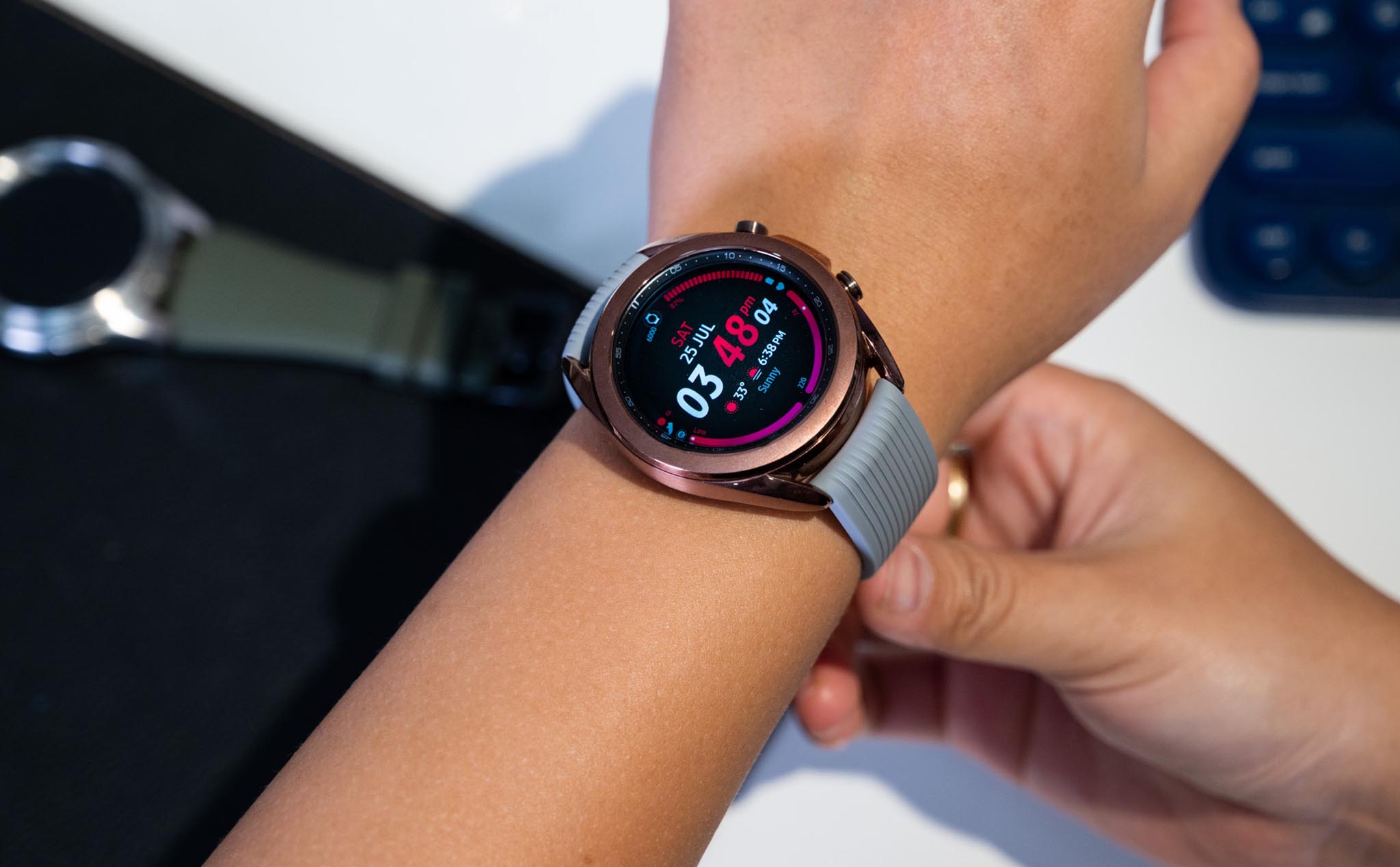 Cả Apple và Samsung đều muốn trang bị tính năng đo đường huyết cho đồng hồ thông minh?
