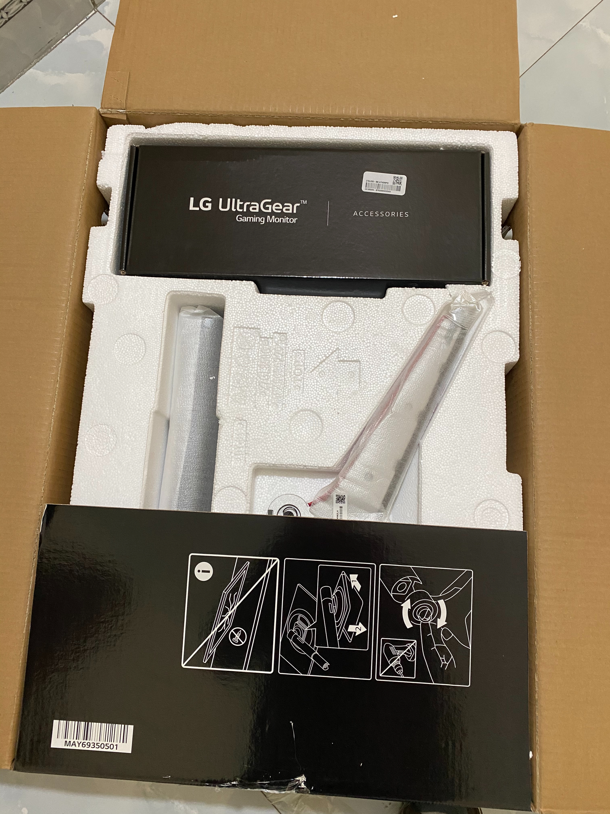 Đạp hộp LG Ultra Gear