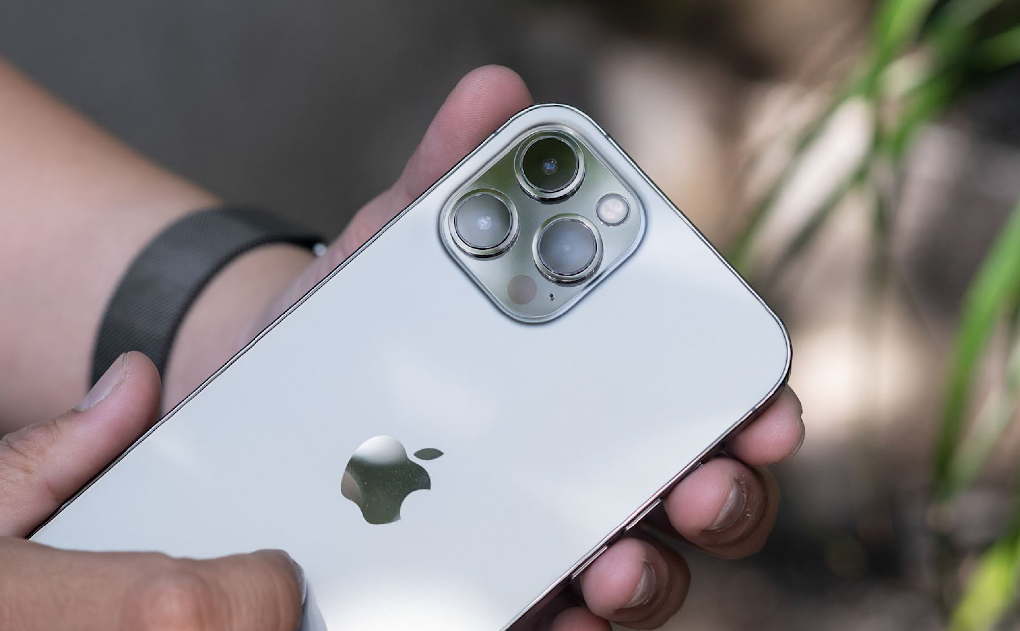 iPhone 13 sẽ được nâng cấp camera ultrawide với khẩu độ lớn hơn?