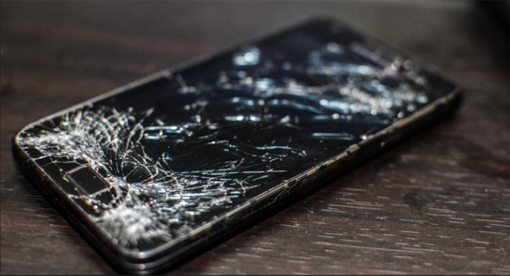 Tư vấn mua gói bảo hiểm rơi vỡ màn hình điện thoại