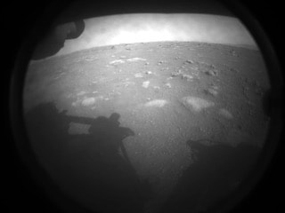 Chúc mừng Perseverance đã hạ cánh thành công trên Sao Hỏa. Dưới đây là bức ảnh đầu tiên được...