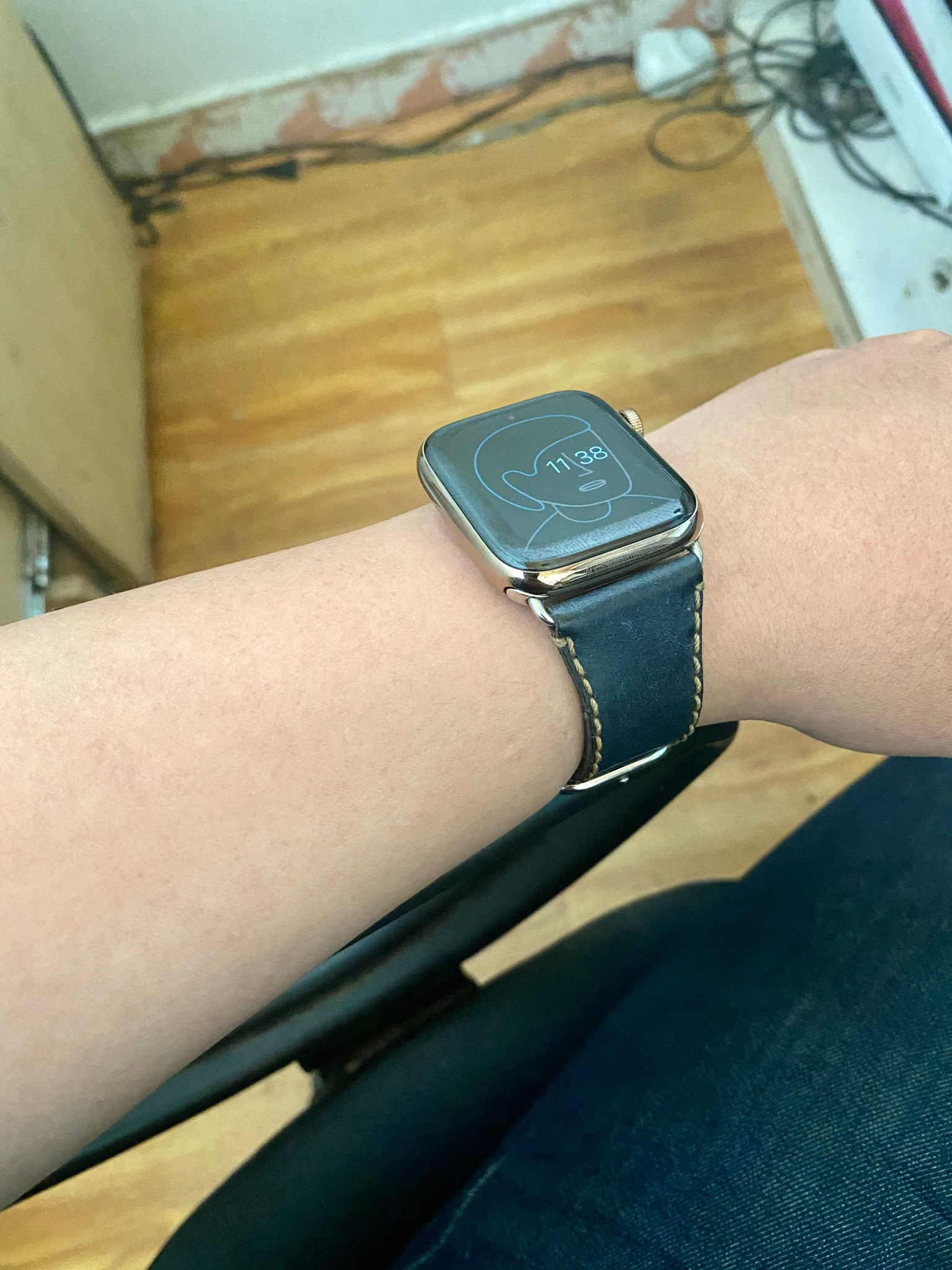 Review Dây da Sen Apple Watch màu xanh navy