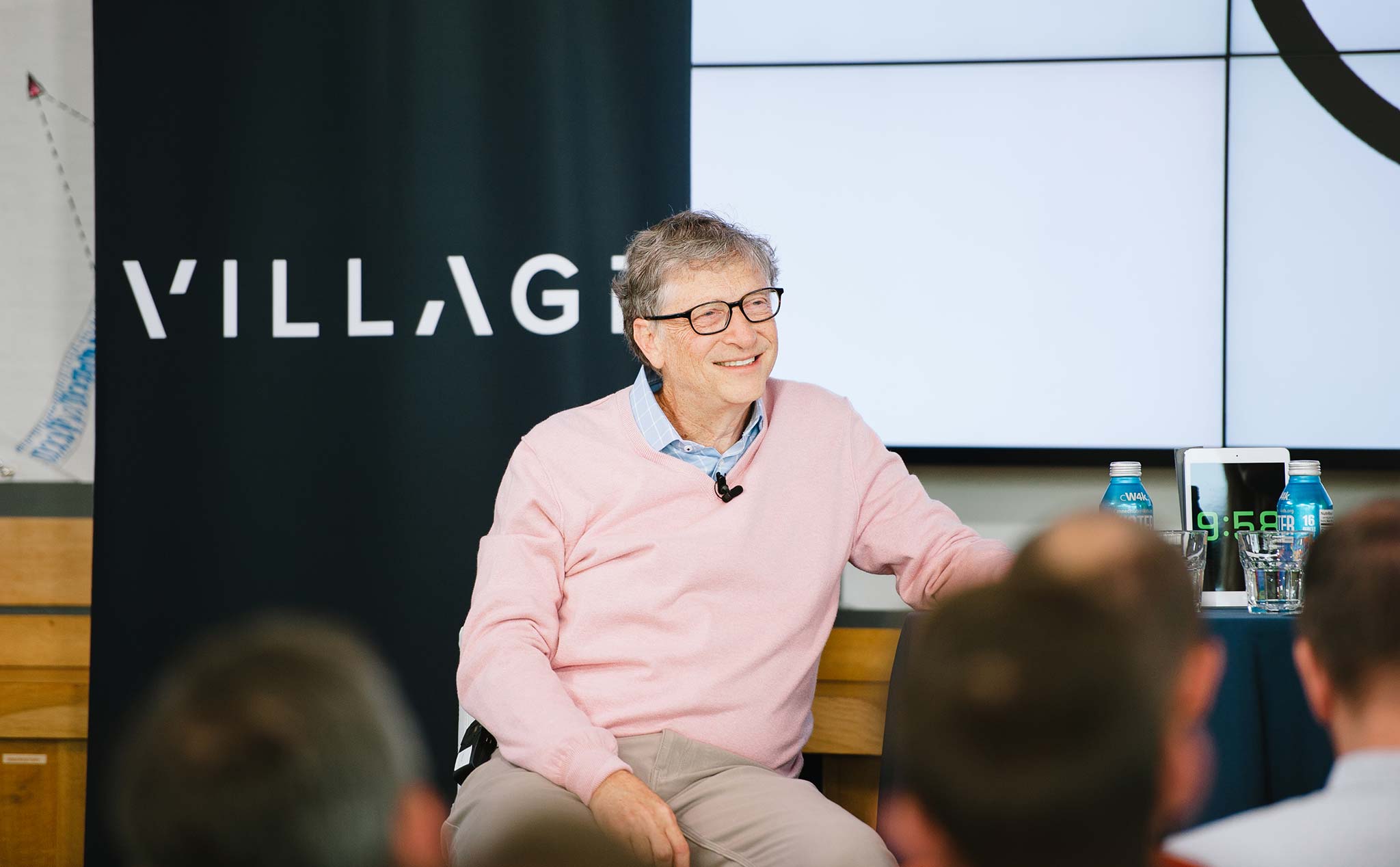 Bill Gates nói thích dùng Android hơn iPhone