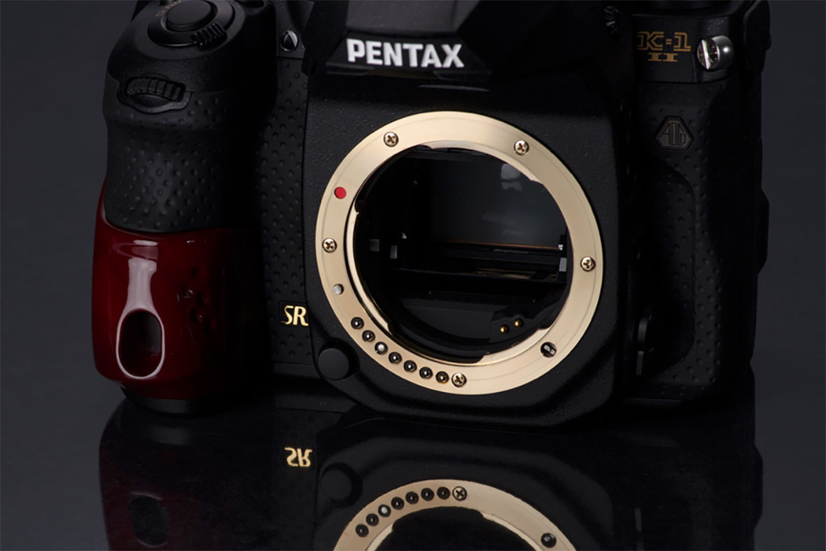 pentax-k1-ii-j-limited-01-close-up-detail.jpg