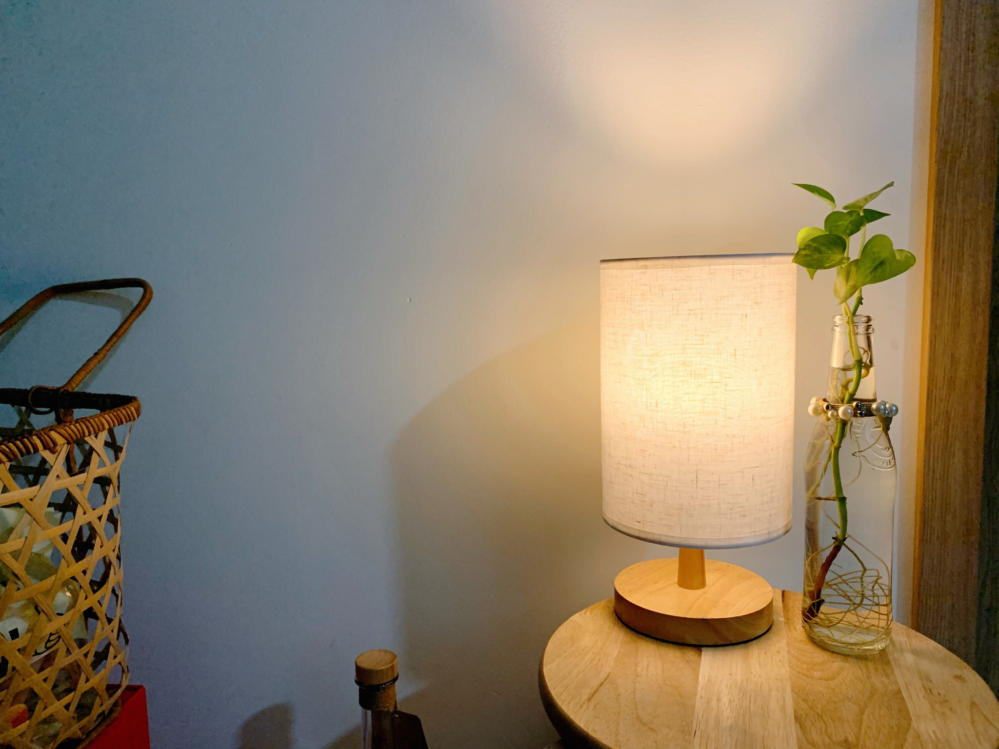 Review đèn ngủ đơn giản để bàn, sẵn làm đồ trang trí trong nhà