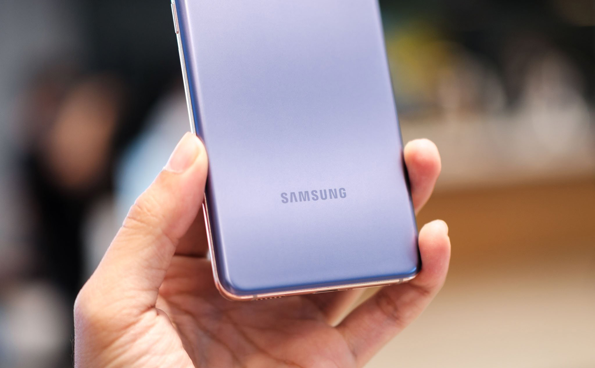 Tháng 2/2021:  Samsung đã trở lại vị trí dẫn đầu doanh số smartphone toàn cầu