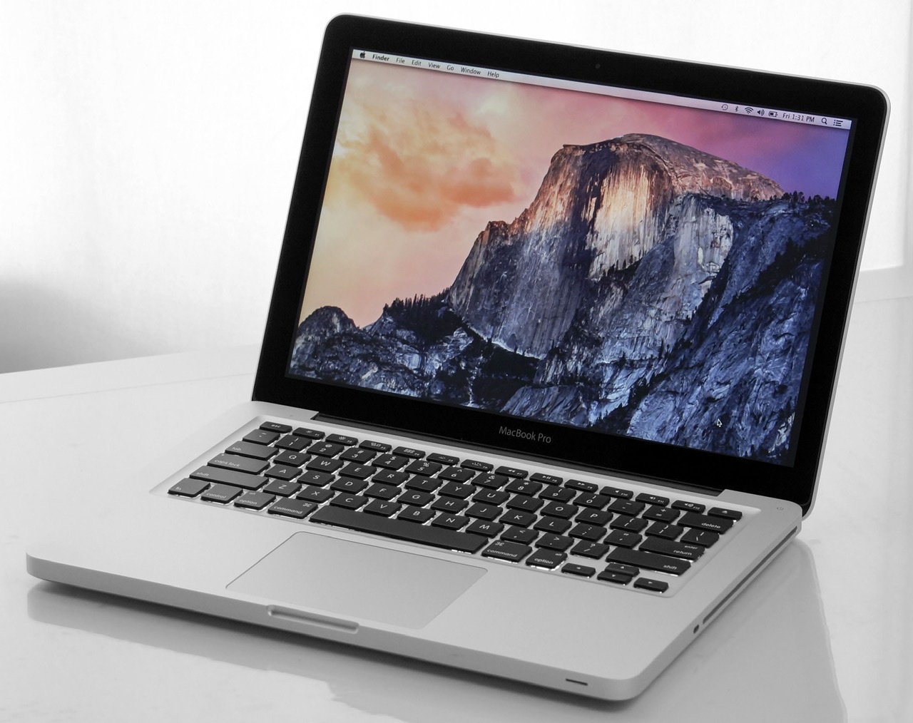 Mới đây Apple đã thêm chiếc MacBook Pro 13 inch đầu tiên ra mắt cuối năm 2012 vào [URL='https://sup
