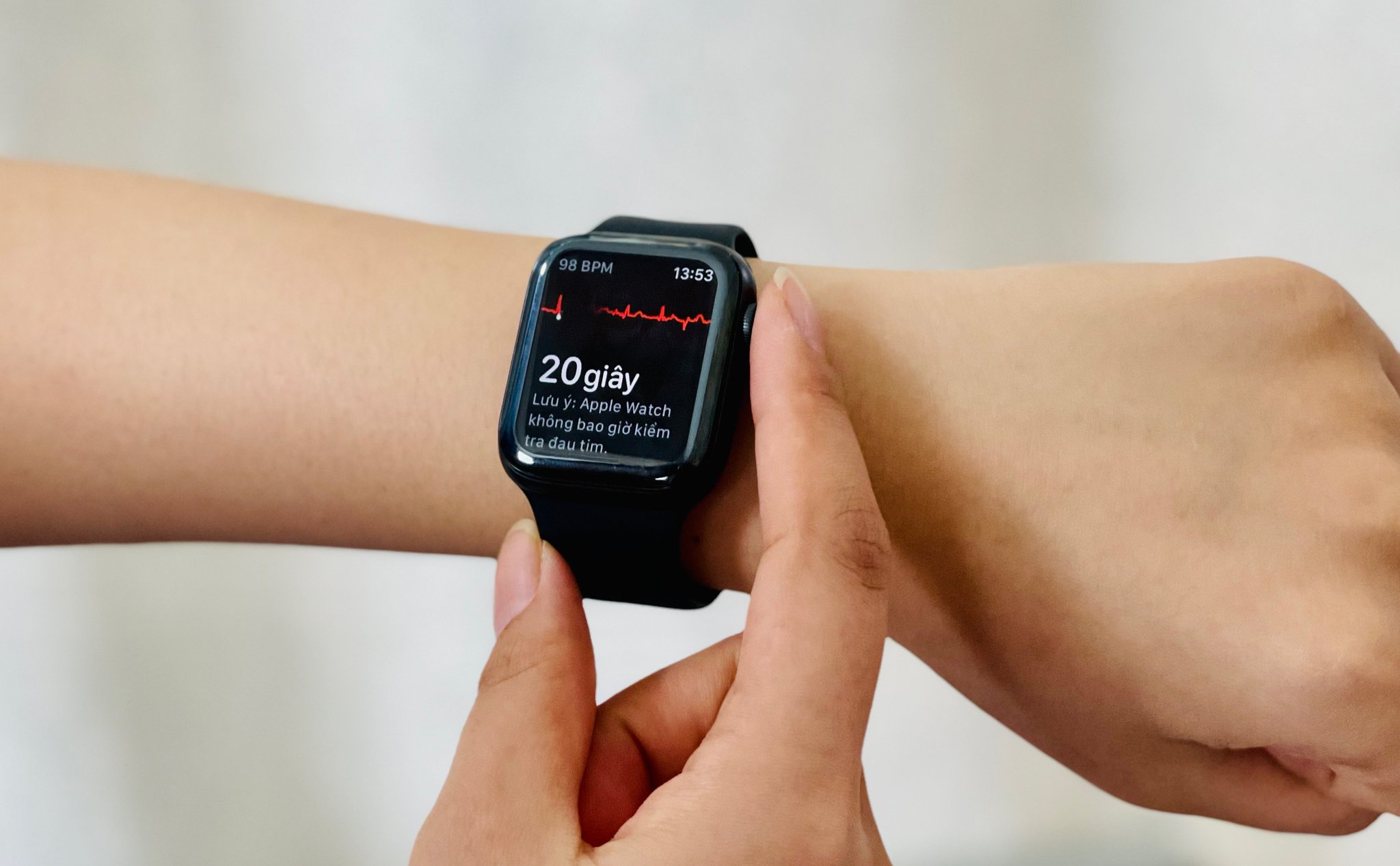 Tính năng đo điện tâm đồ ECG và AFib của Apple Watch đã chính thức dùng được tại Việt Nam