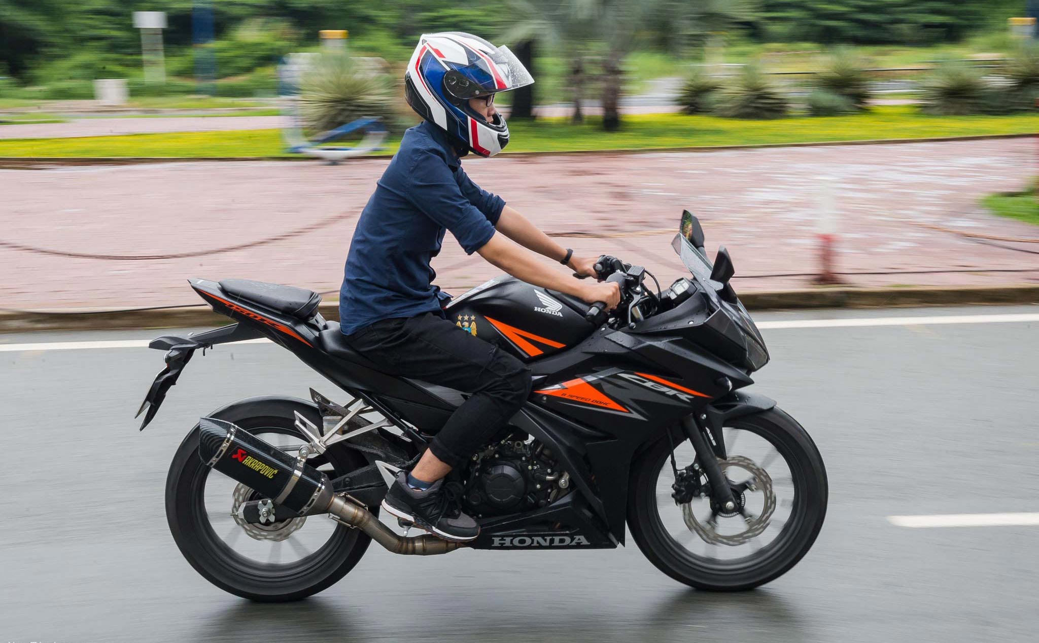 Tốc độ tối đa của xe máy và ô tô tại Việt Nam là bao nhiêu?