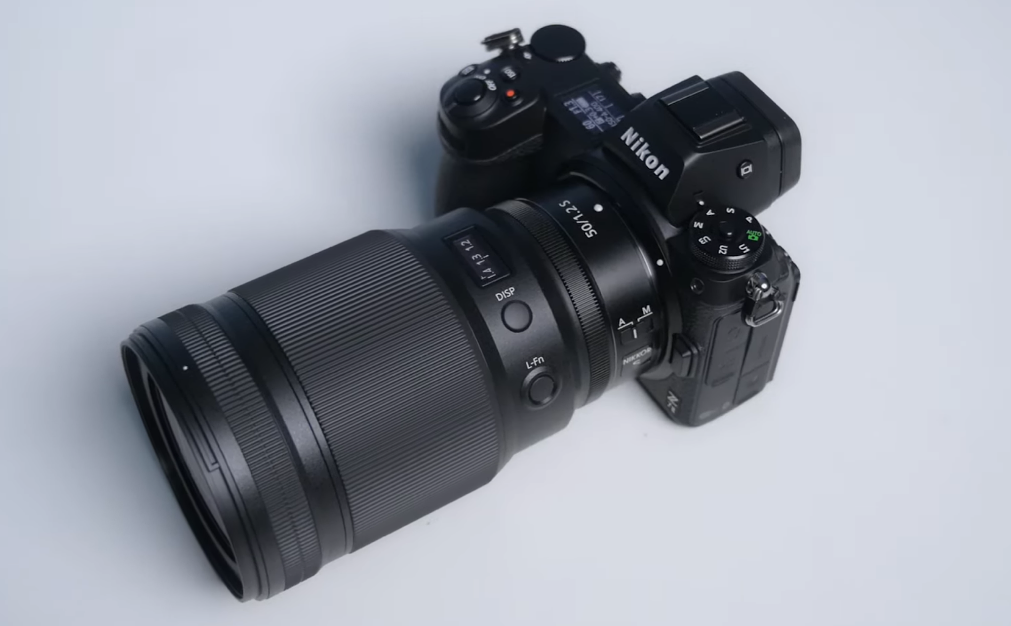 Trên tay ống kính Nikon NIKKOR Z 50mm f/1.2 S: To, nặng, hoàn thiện tốt, bokeh đẹp, lấy nét nhanh