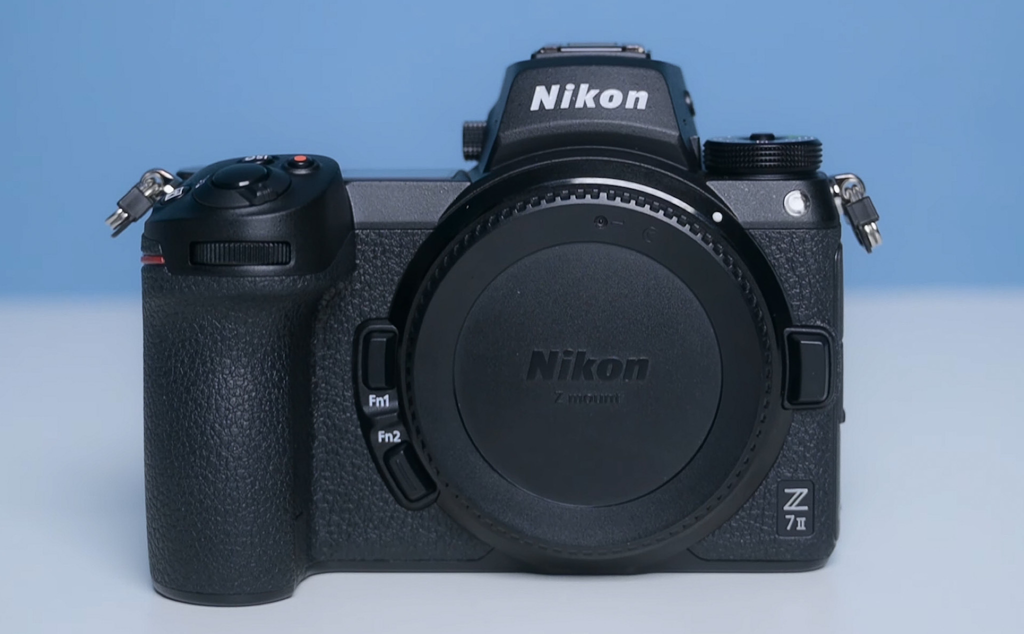 Trên tay Nikon Z7 II: ngoại hình giống Z7, Z6 II, lấy nét rất nhanh, cùng nhiều nâng cấp đáng giá