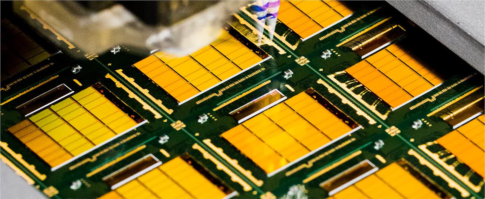 Samsung, Micron và SK Hynix bị kiện tập thể vì cố tình đẩy giá bộ nhớ DRAM lên cao