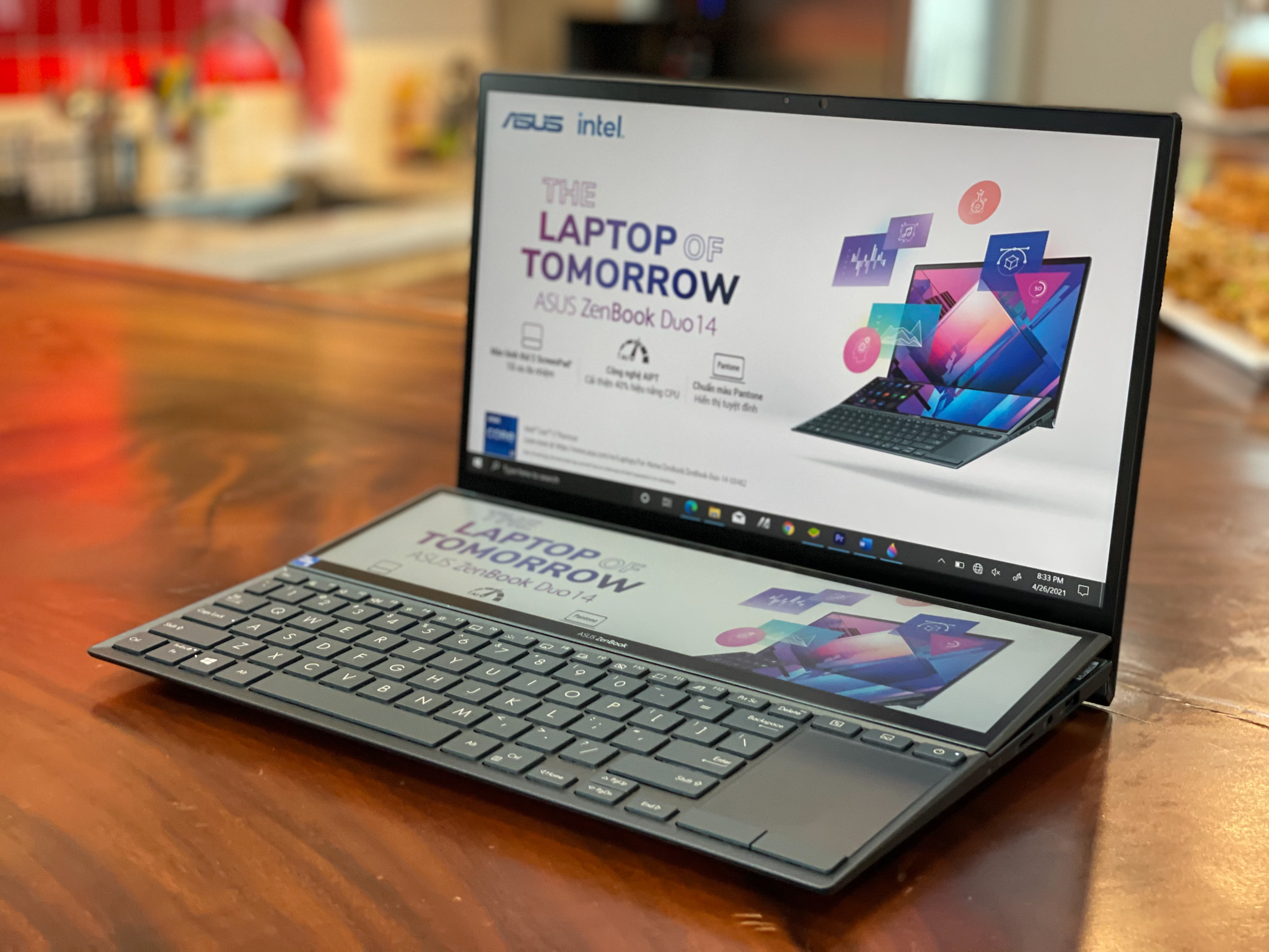 ASUS ra mắt "Laptop 14” 2 màn hình mỏng nhẹ nhất thế giới, giá từ 33.990.000VNĐ