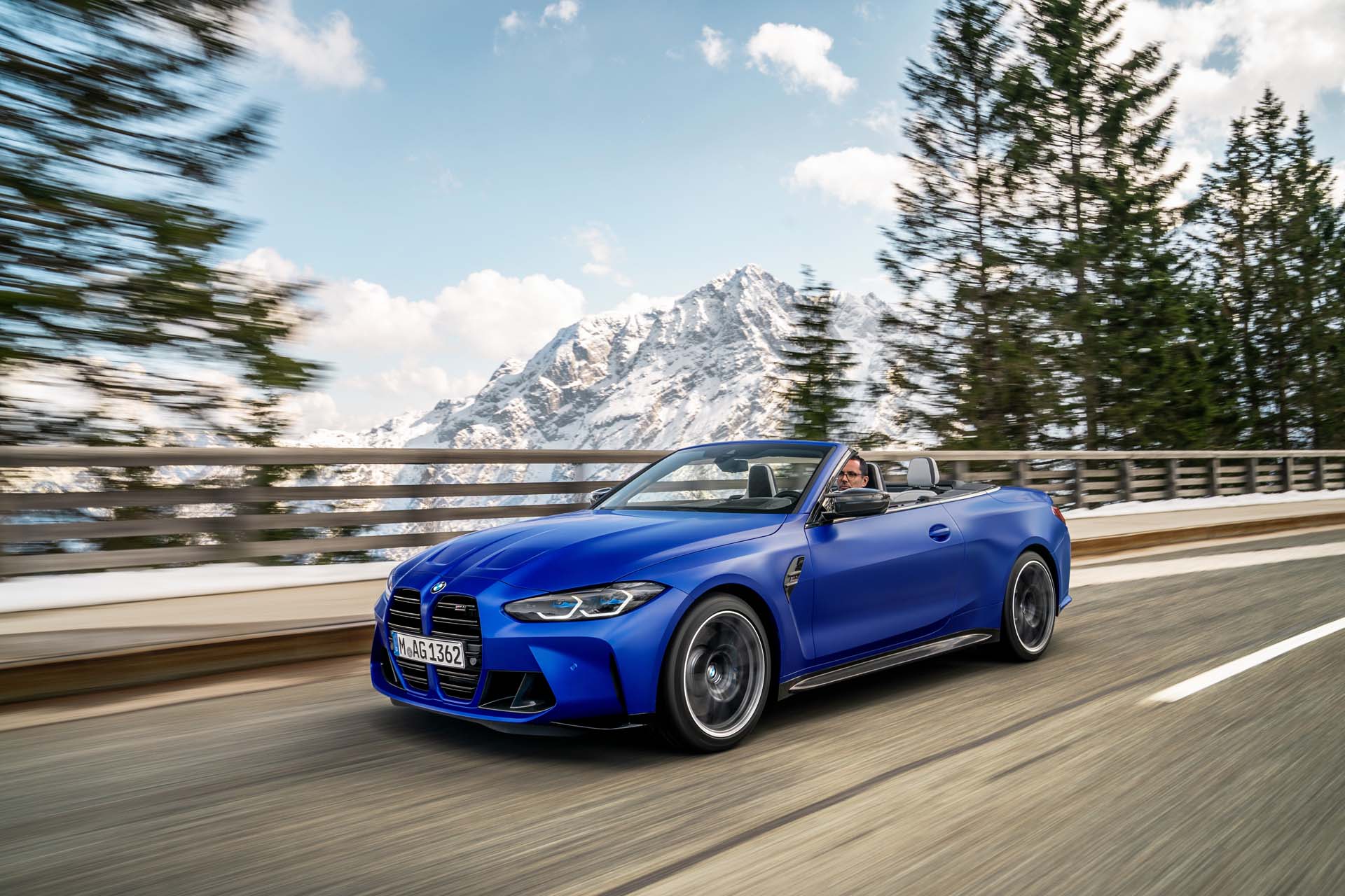 BMW M4 Convertible 2022 ra mắt, 503 mã lực, tăng tốc 0-96km/h trong 3,6 giây, giá từ 87.295 USD