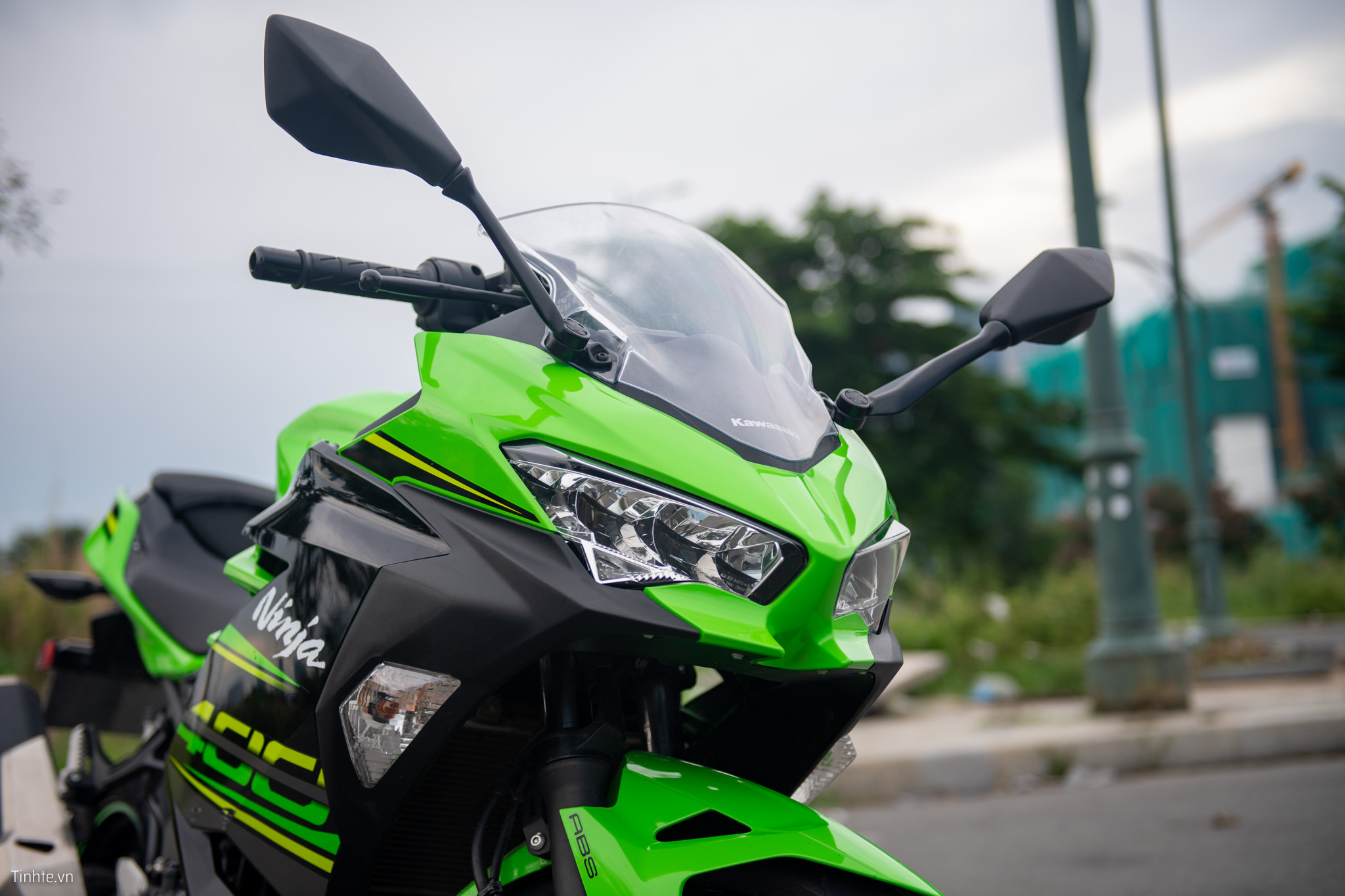 Giá xe Ninja 400 ABS 2023 mới nhất hôm nay tại Việt Nam
