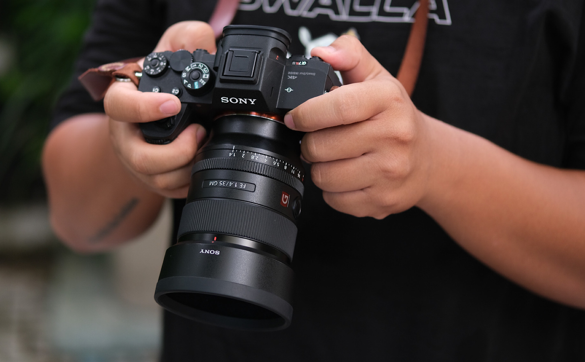 Trên tay ống kính Sony FE 35mm f/1.4 GM: lens khá gọn, chất lượng ảnh cao, bokeh đẹp