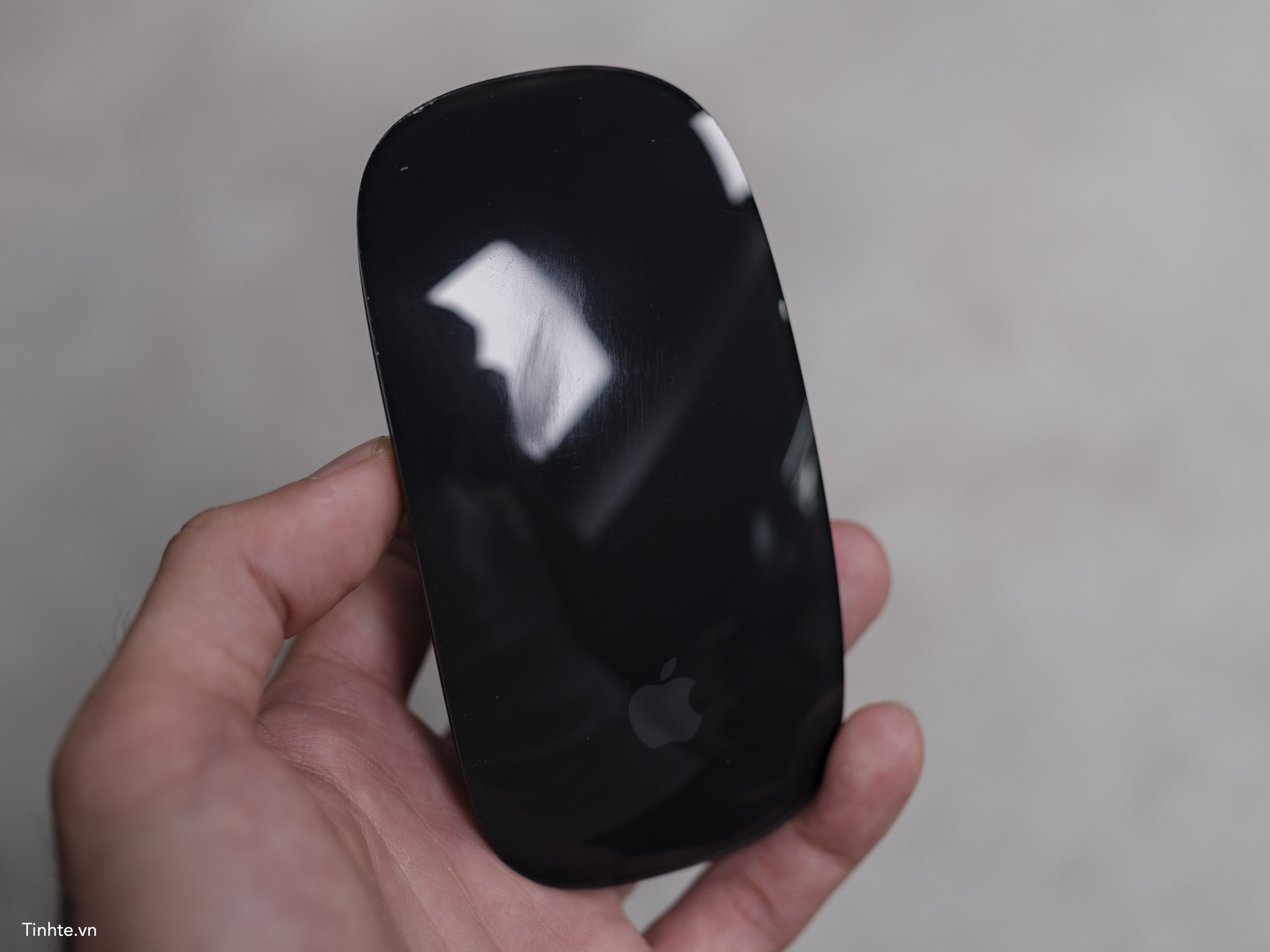 Apple_Magic_mouse_review-02.jpg