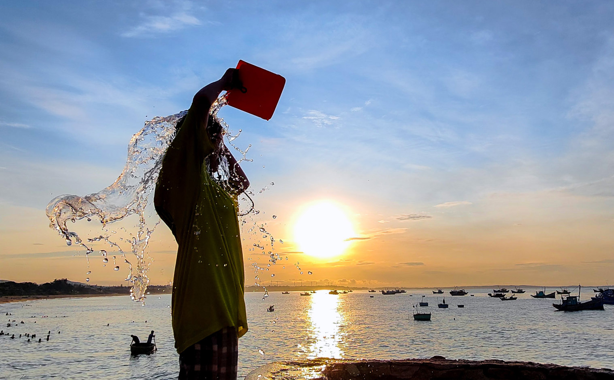 Màu sắc cuộc sống ven biển Bình Thuận - chụp bằng Oppo Find X3 Pro